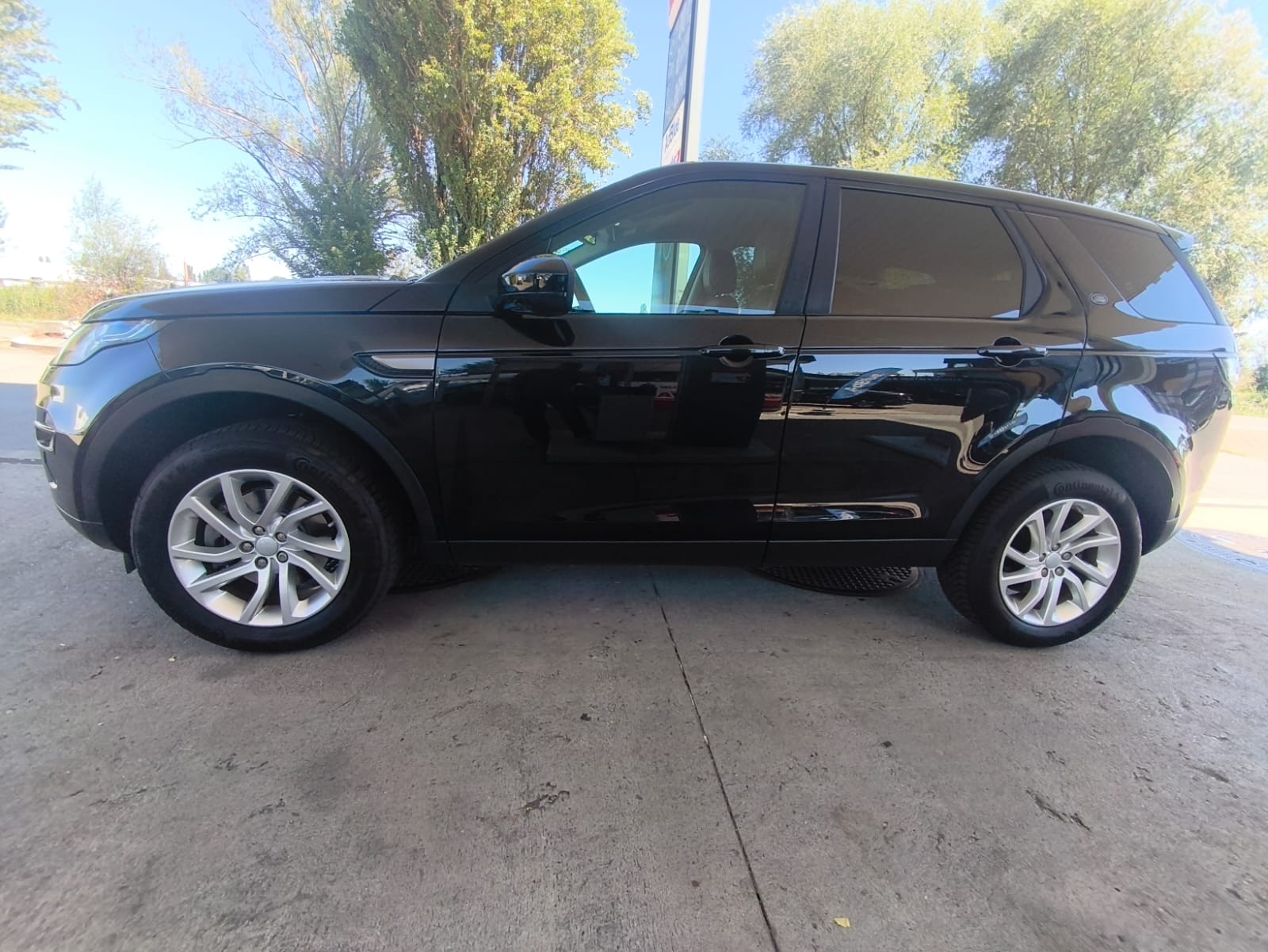 LAND ROVER Discovery Sport 2.0 TD4 HSE Luxury AT9-image-6