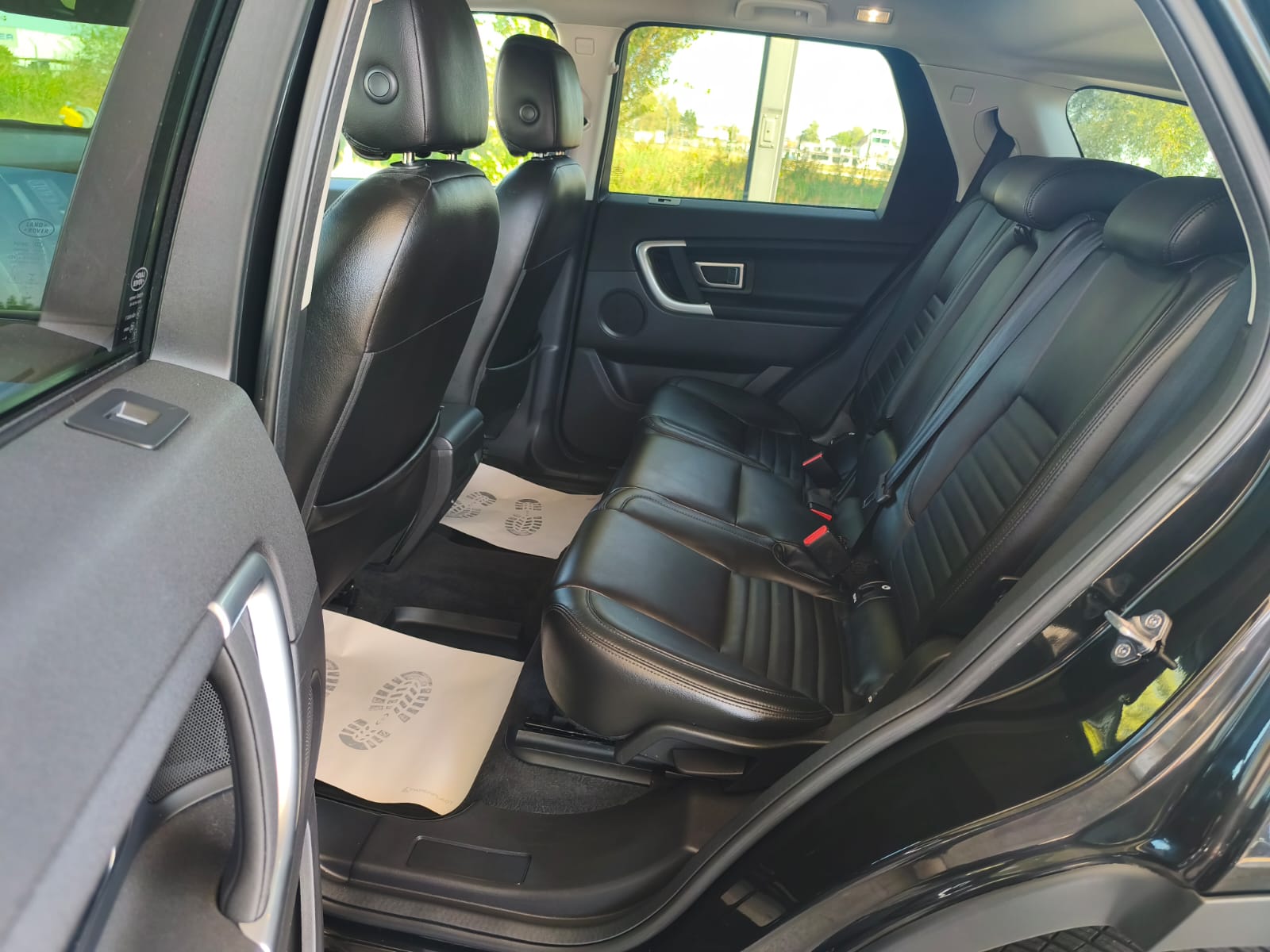 LAND ROVER Discovery Sport 2.0 TD4 HSE Luxury AT9-image-24