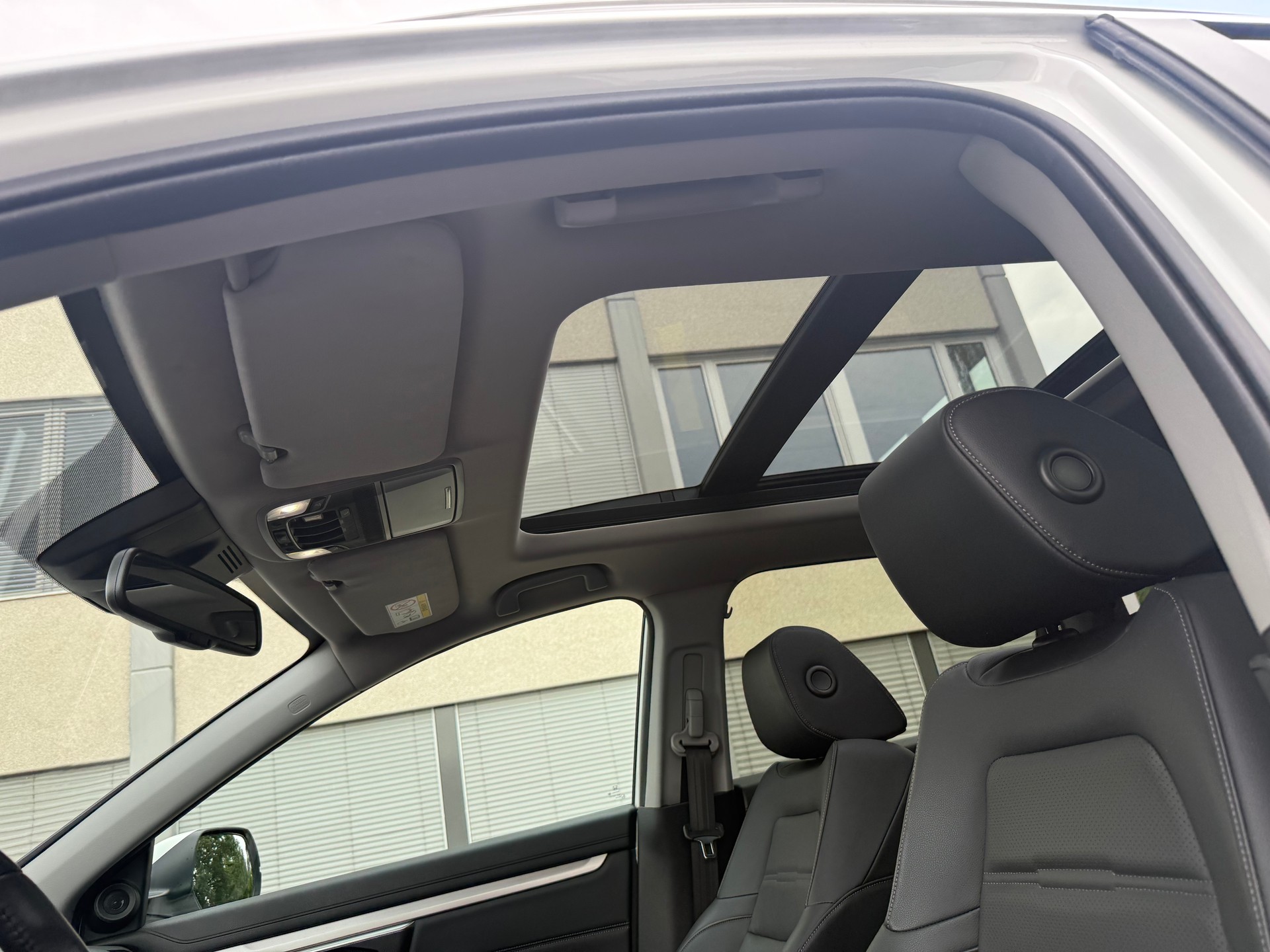 HONDA CR-V 2.0i MMD Hybrid Executive 4WD Automatic-image-9
