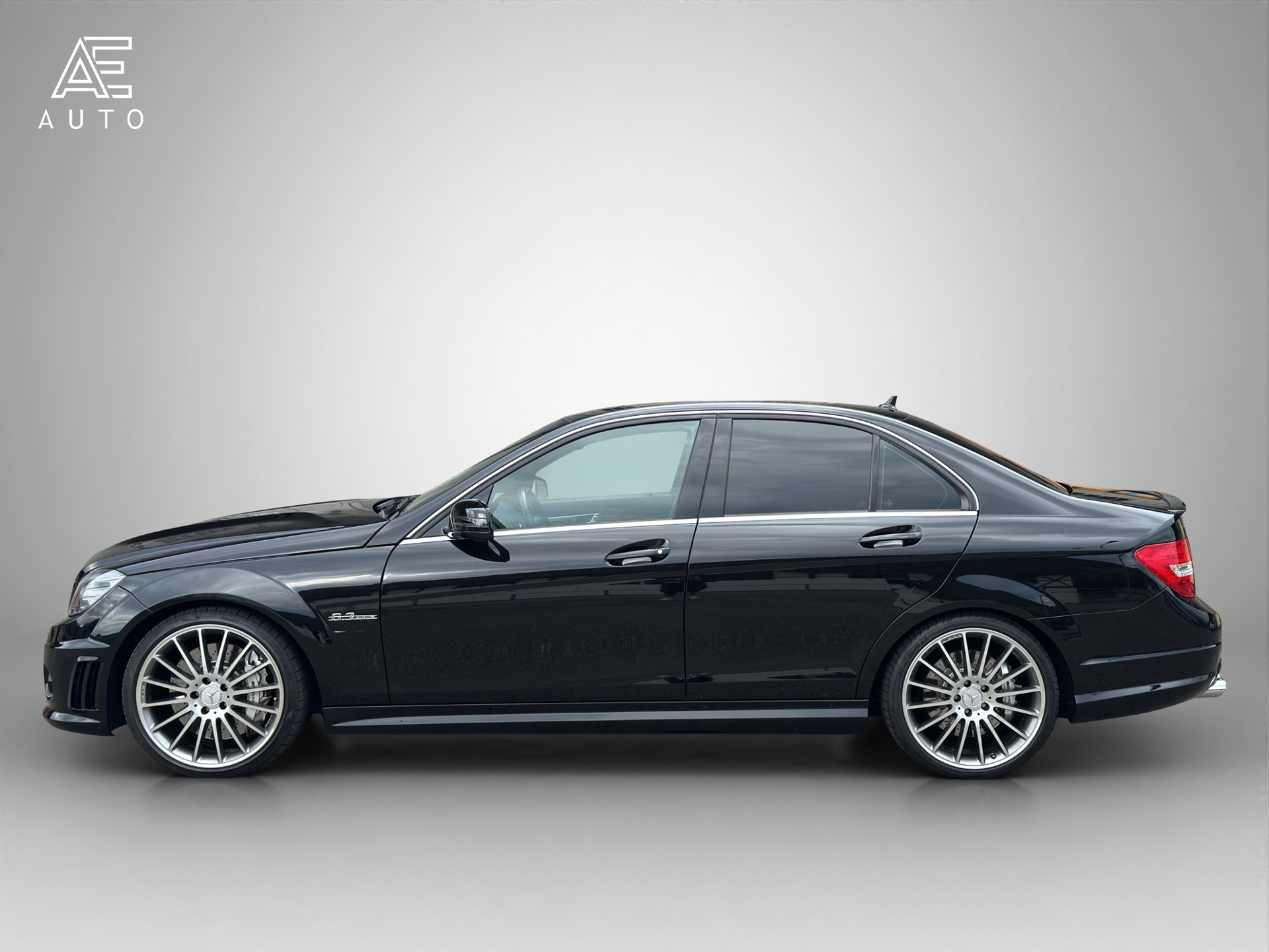 MERCEDES-BENZ C 63 AMG-image-3