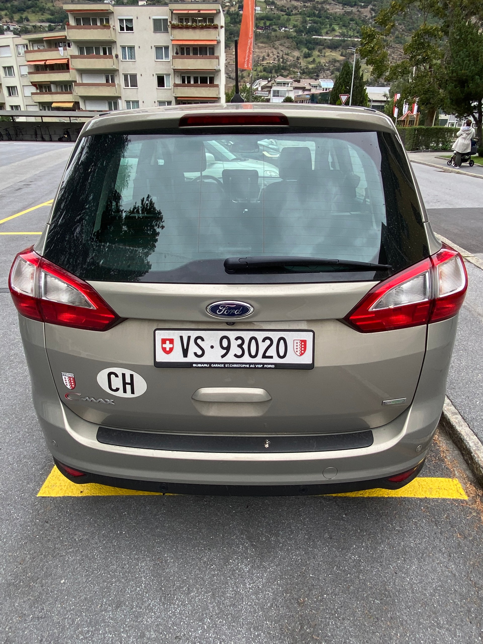 FORD Titanium-image-1