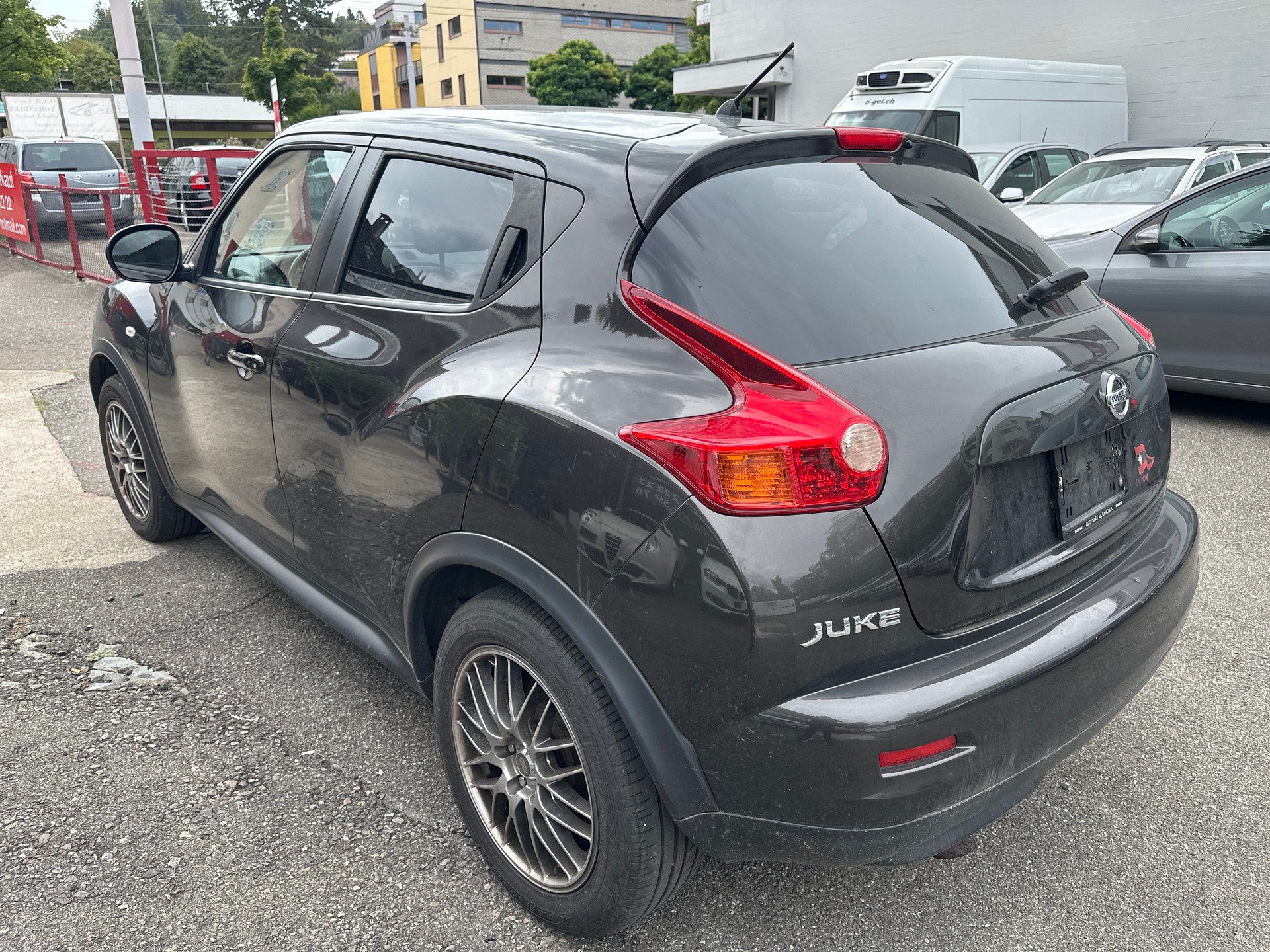 NISSAN Juke 1.6 DIG-T Shiro 4x4 Xtronic M-CVT-image-4