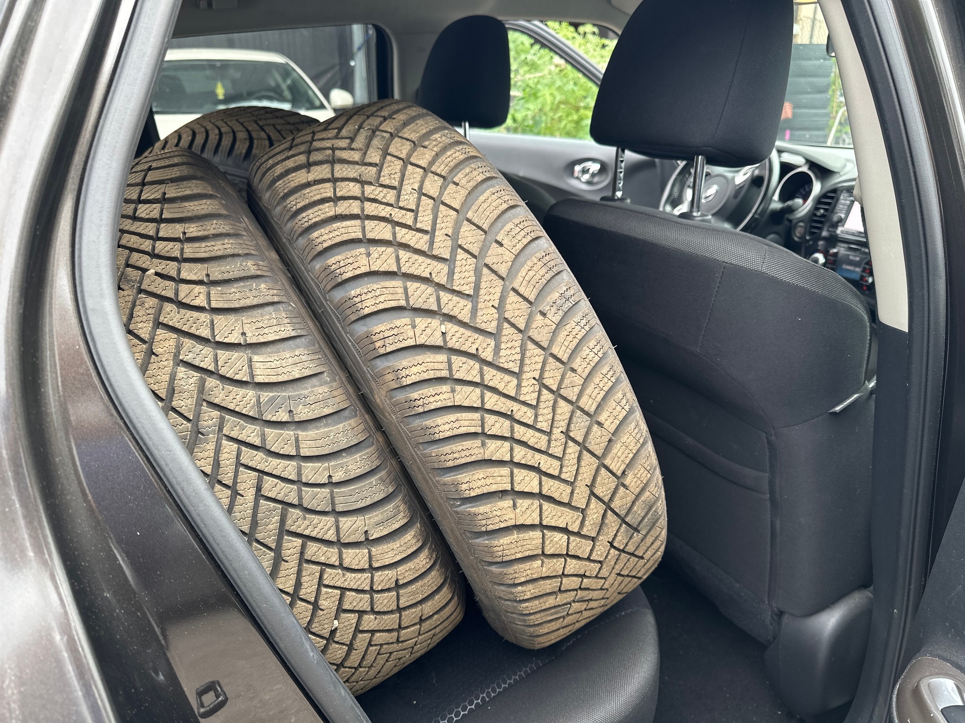 NISSAN Juke 1.6 DIG-T Shiro 4x4 Xtronic M-CVT-image-10