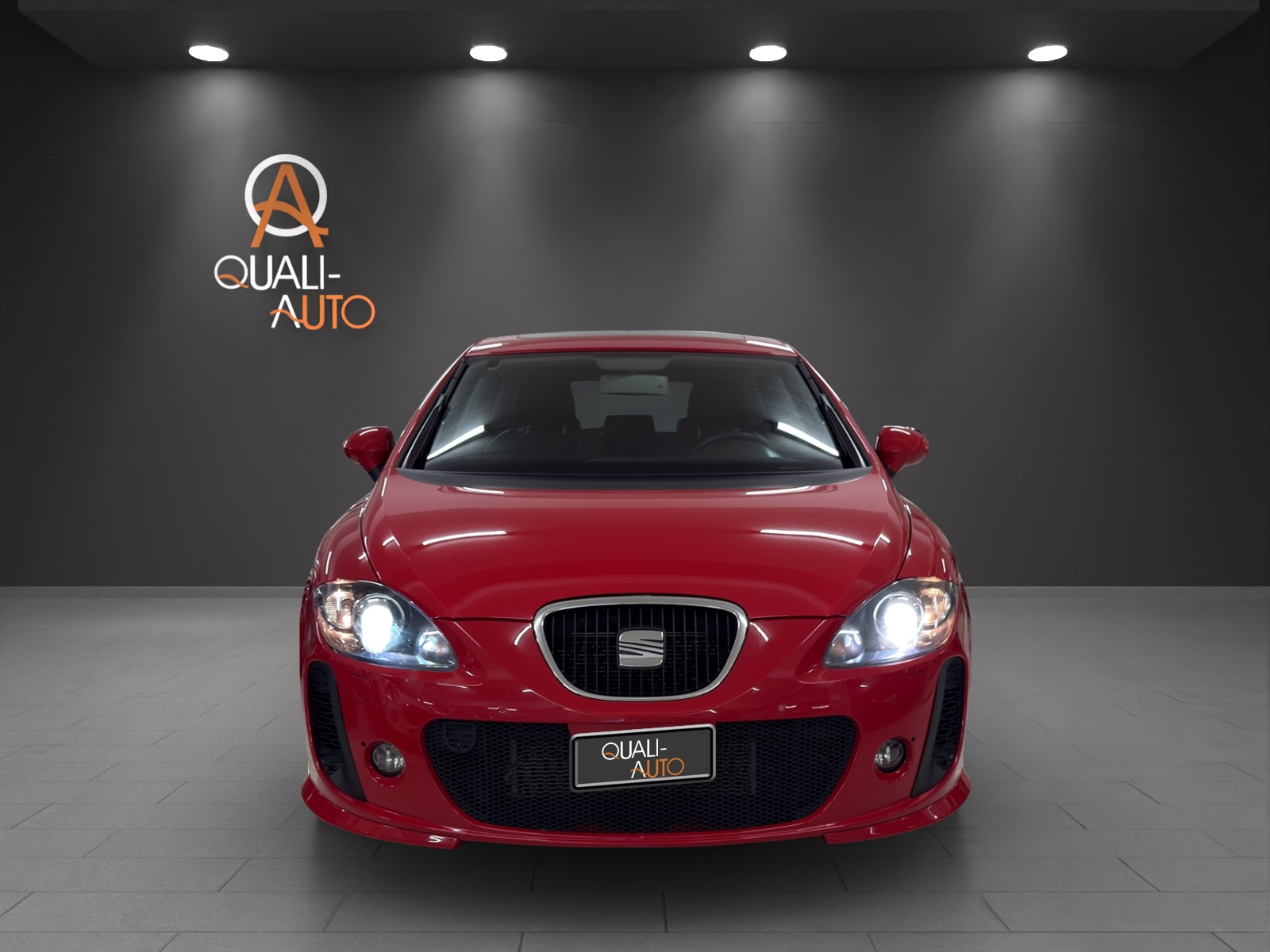 SEAT Leon 2.0 TSI FR DSG-image-1