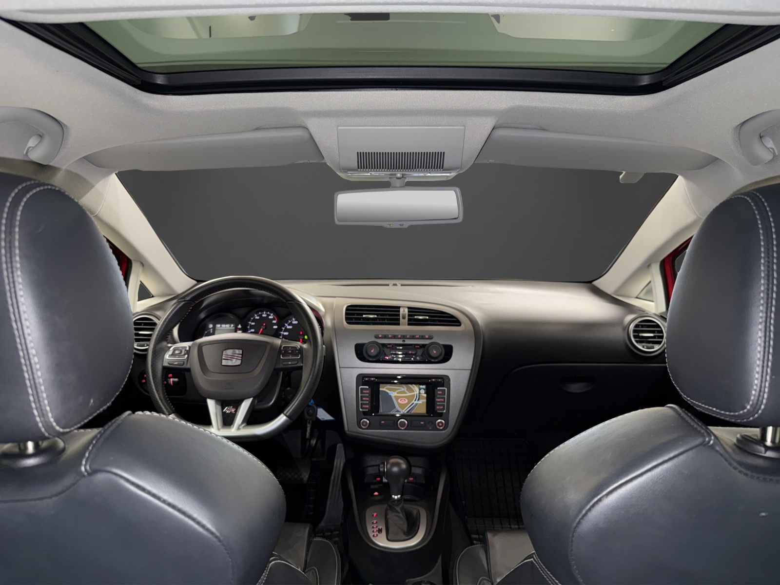 SEAT Leon 2.0 TSI FR DSG-image-13