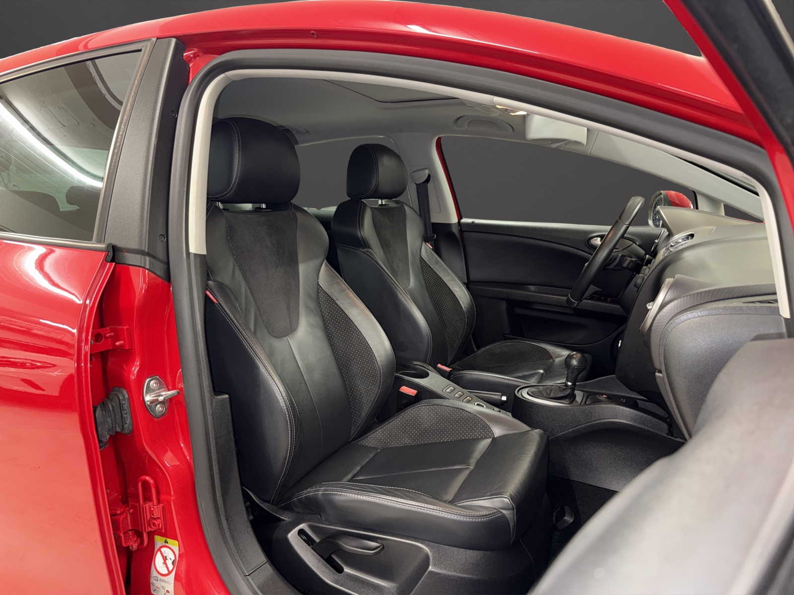 SEAT Leon 2.0 TSI FR DSG-image-7
