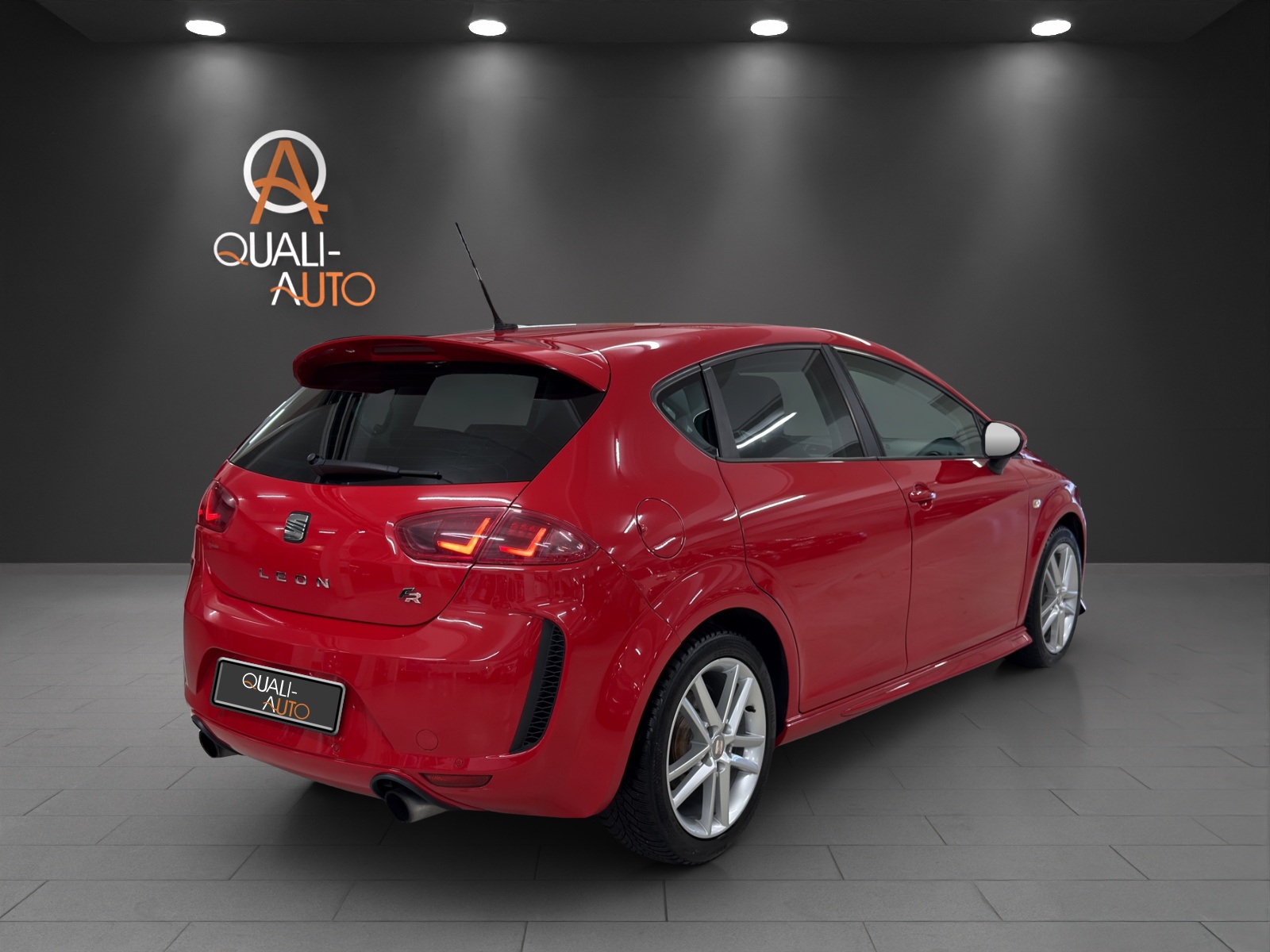 SEAT Leon 2.0 TSI FR DSG-image-5