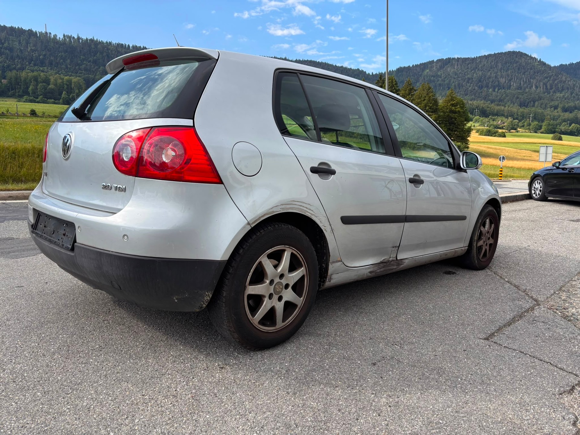 VW Golf 2.0 TDI GT Sport DSG-image-3