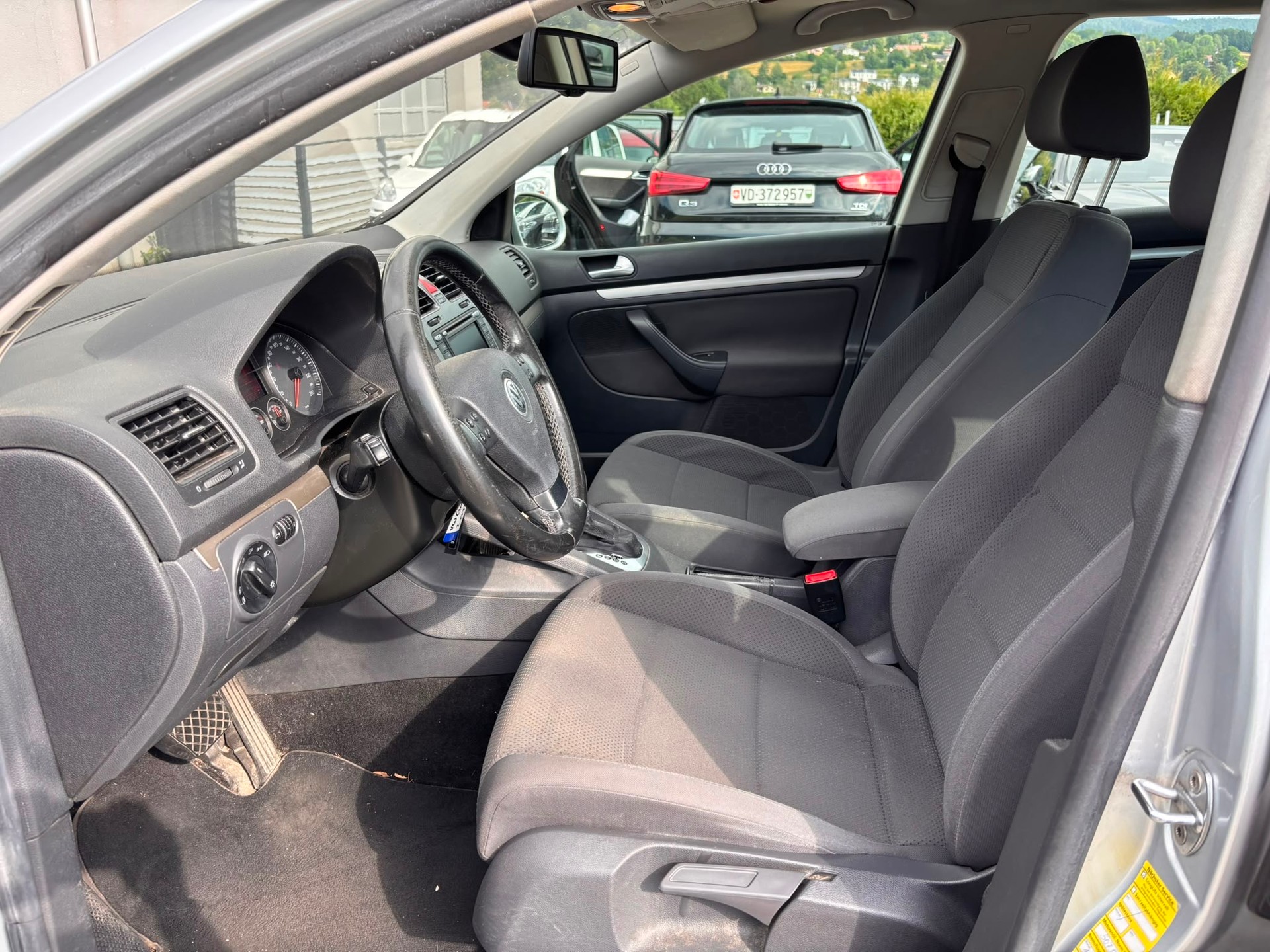VW Golf 2.0 TDI GT Sport DSG-image-5