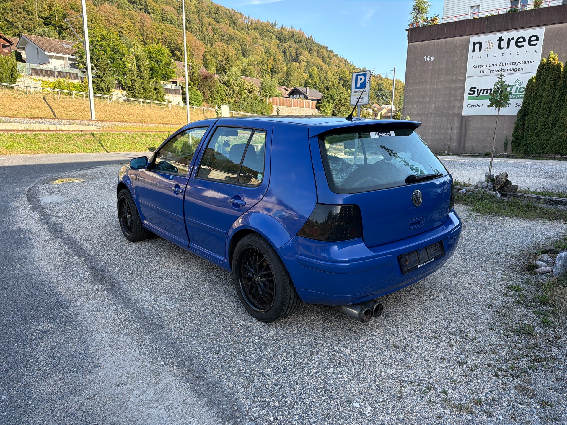 VW Golf 1.8 T GTI-image-2