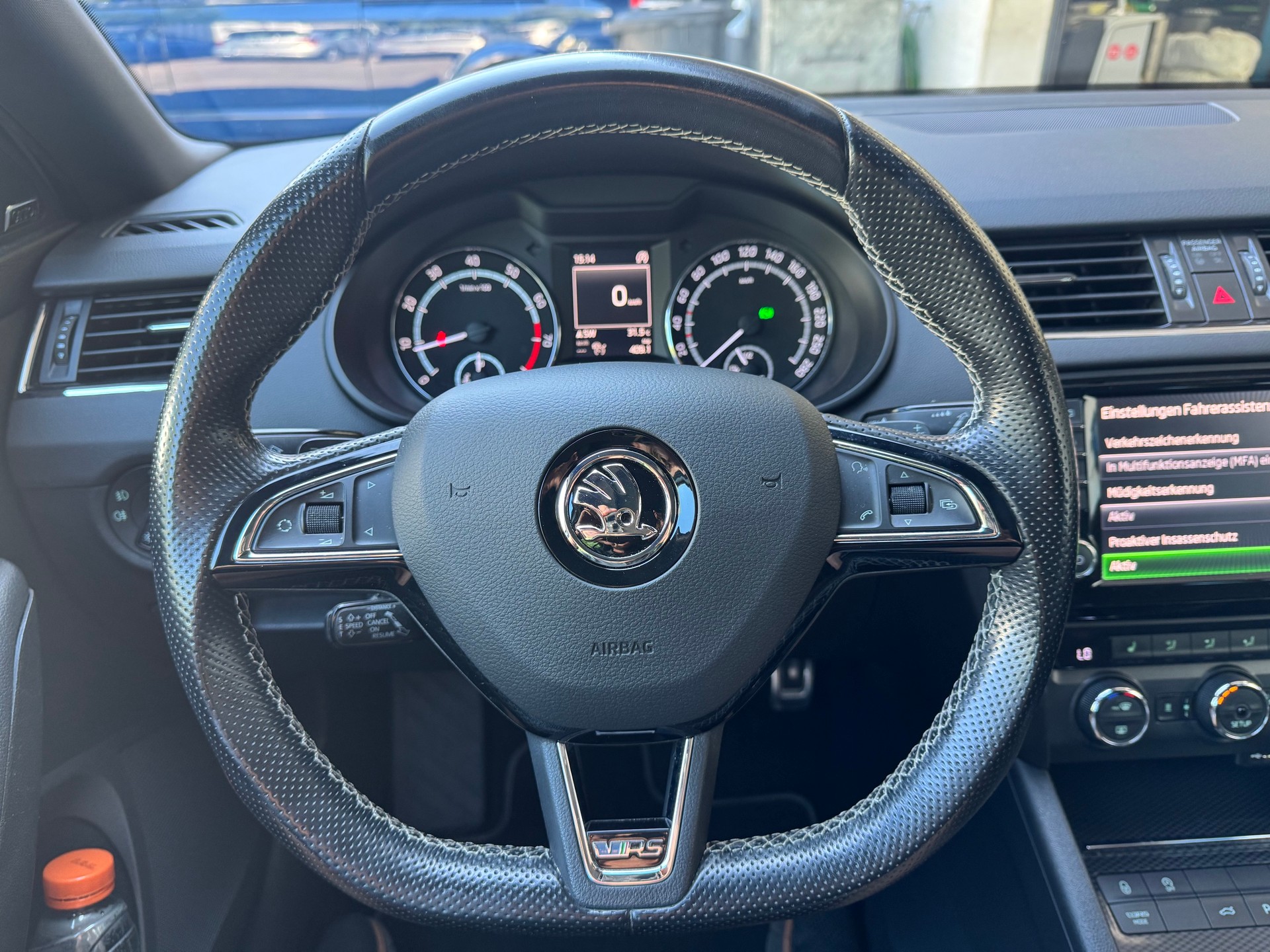 SKODA Octavia Combi 2.0 TSI RS DSG-image-19