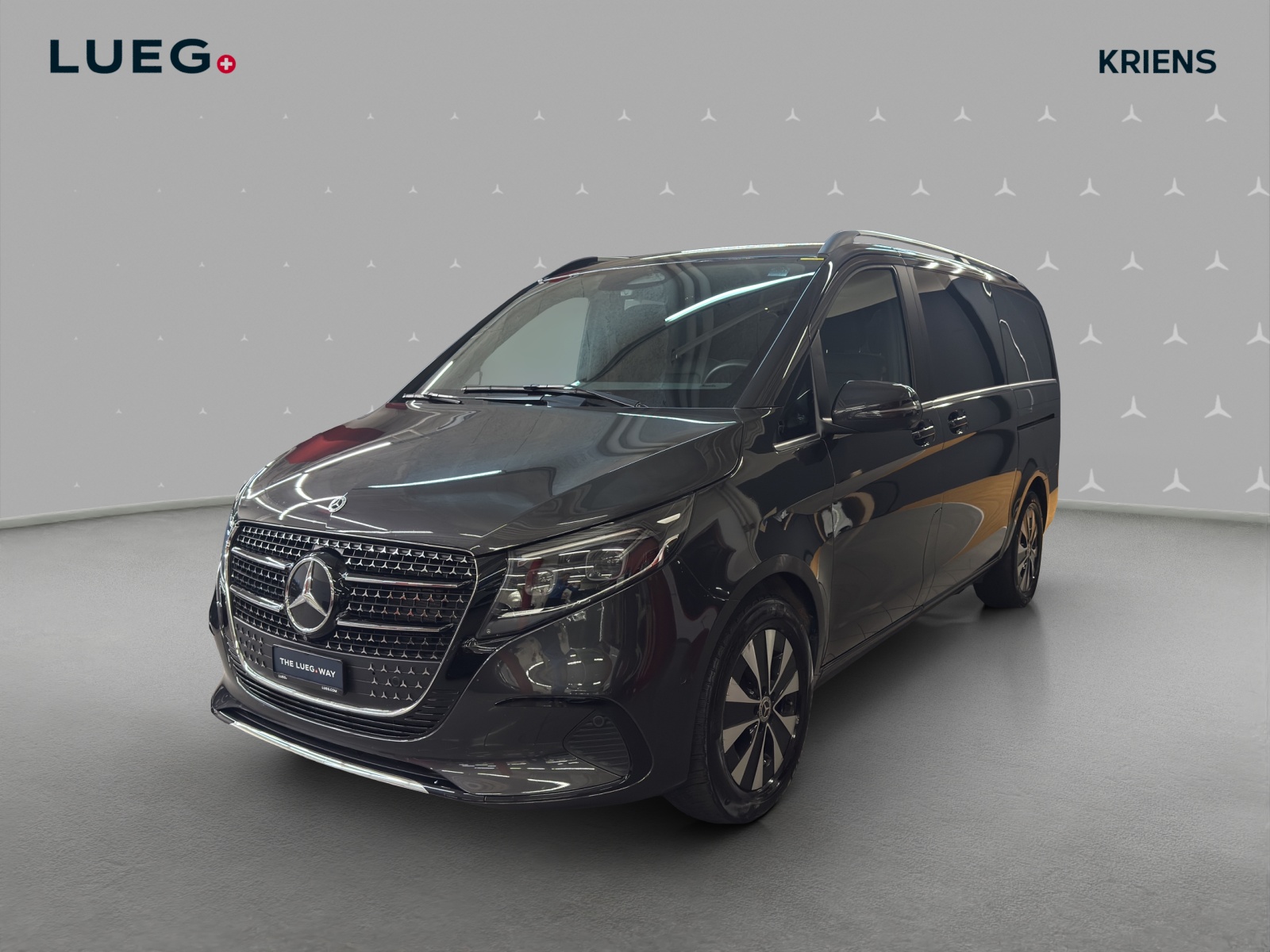 MERCEDES-BENZ V 300 d 4M - Lang / DISTRONIC / 360 Grad Kamera / Panorama-Dach / 7 Sitze / Luftfederung — slika 1