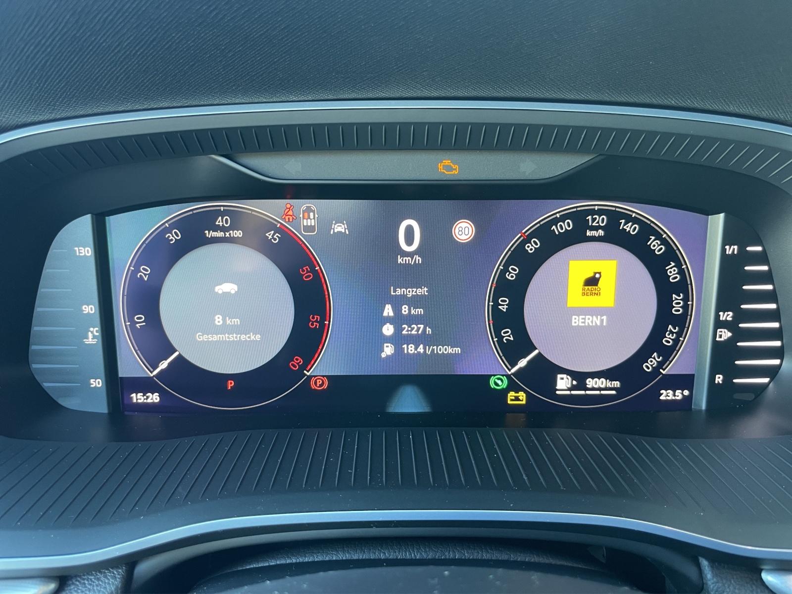 SKODA Octavia Combi 2.0 TDI DSG Selection-image-8