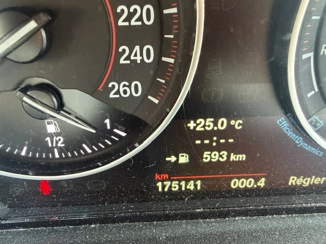 BMW M135i xDrive Steptronic-image-9