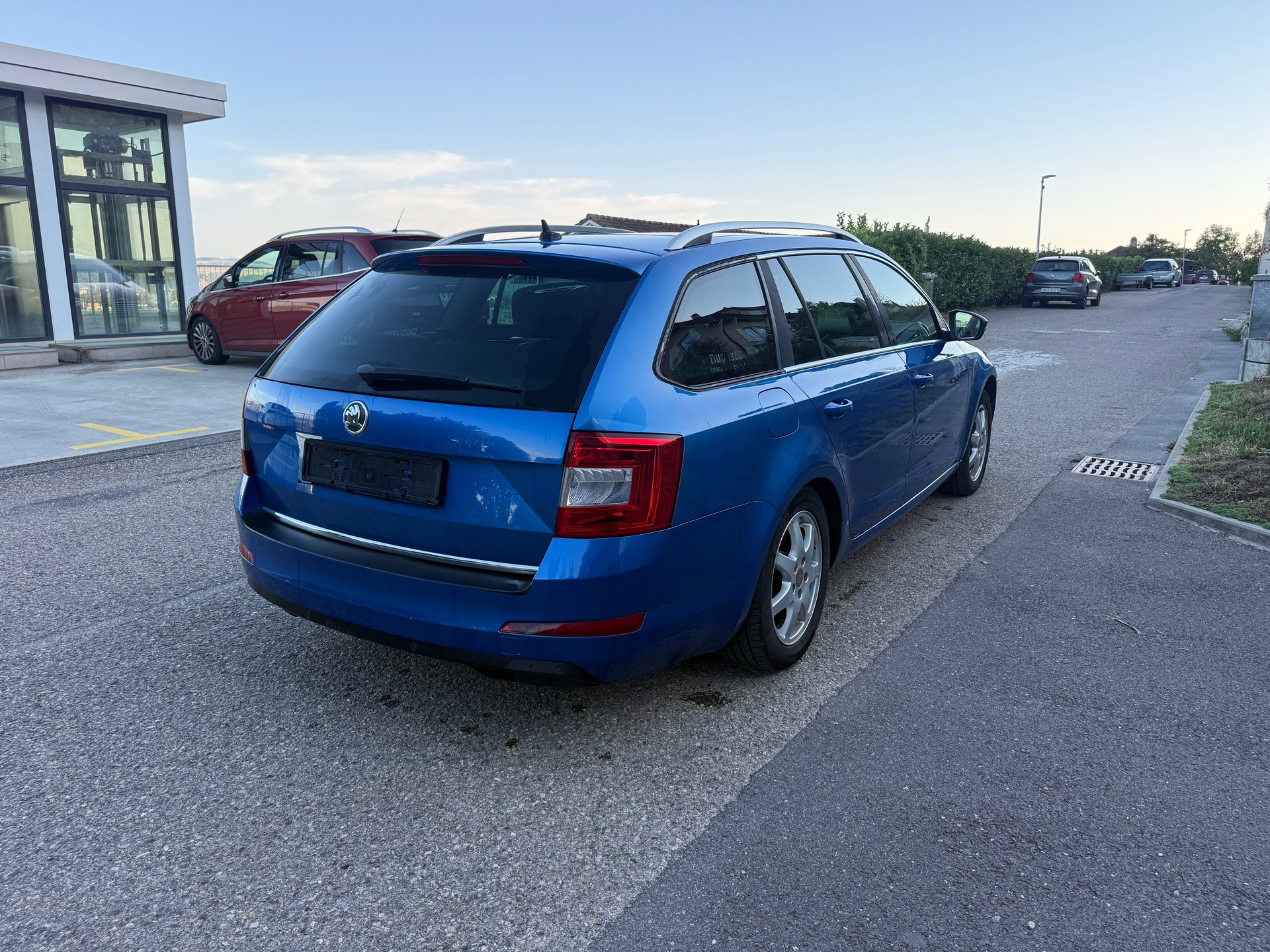 SKODA Octavia Combi 2.0 TDI Elegance 4x4-image-5