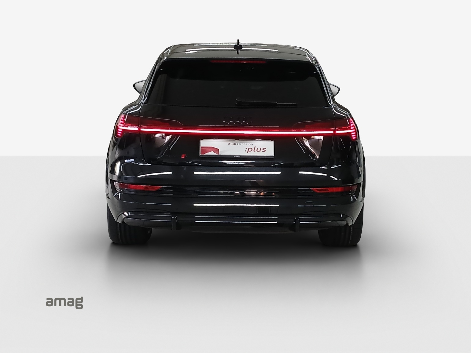 AUDI e-tron S quattro-image-3