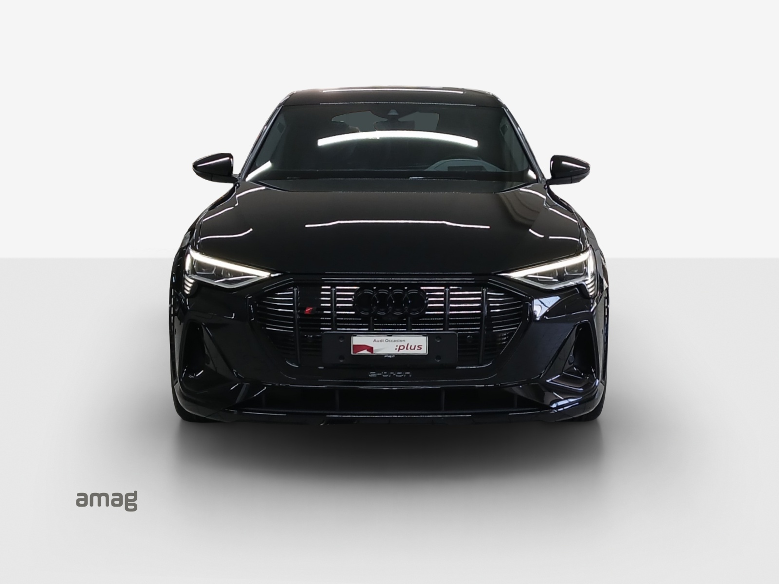 AUDI e-tron S quattro-image-6