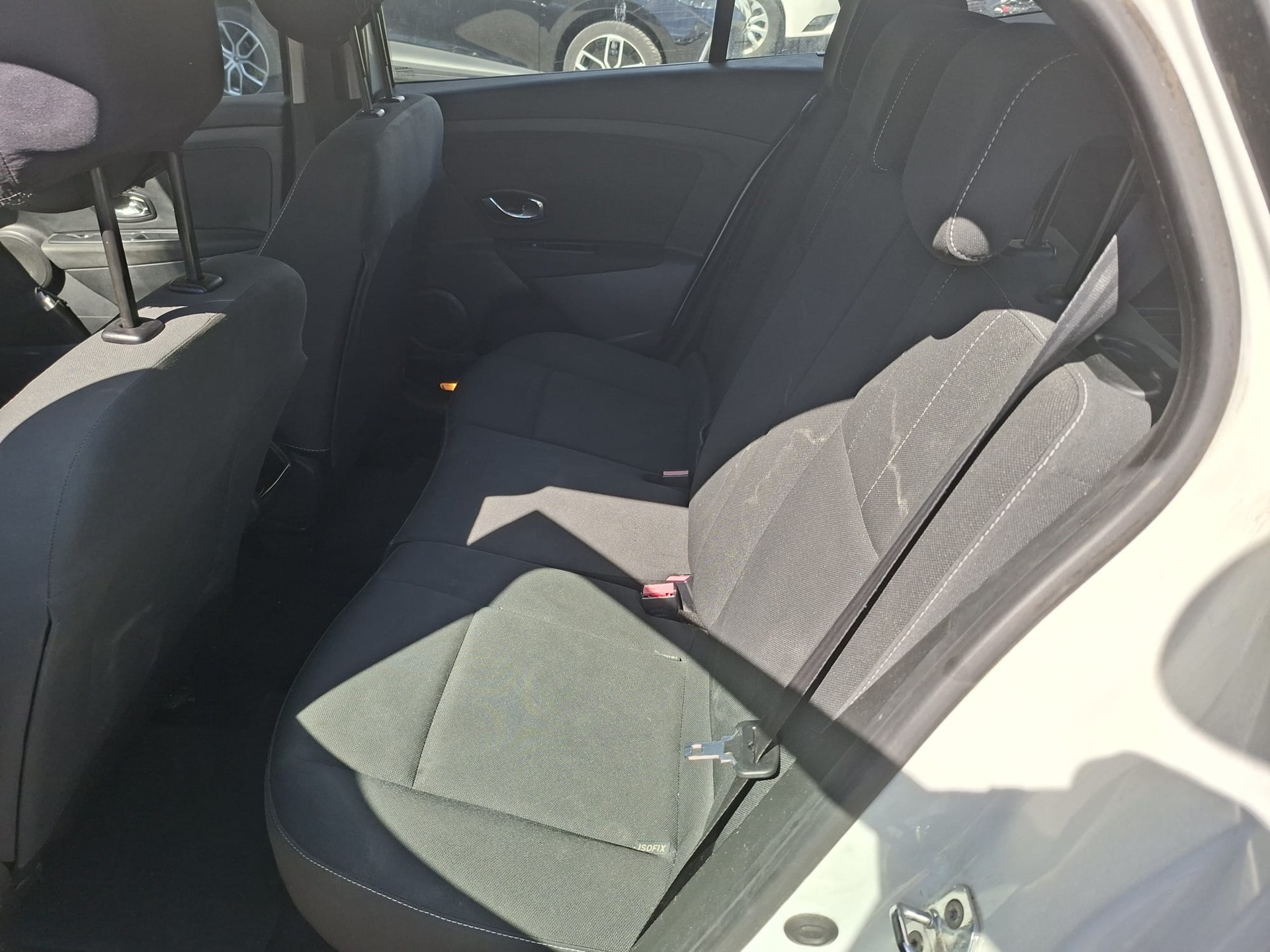 RENAULT Mégane Grandtour 1.5 dCi Dynamique EDC-image-6