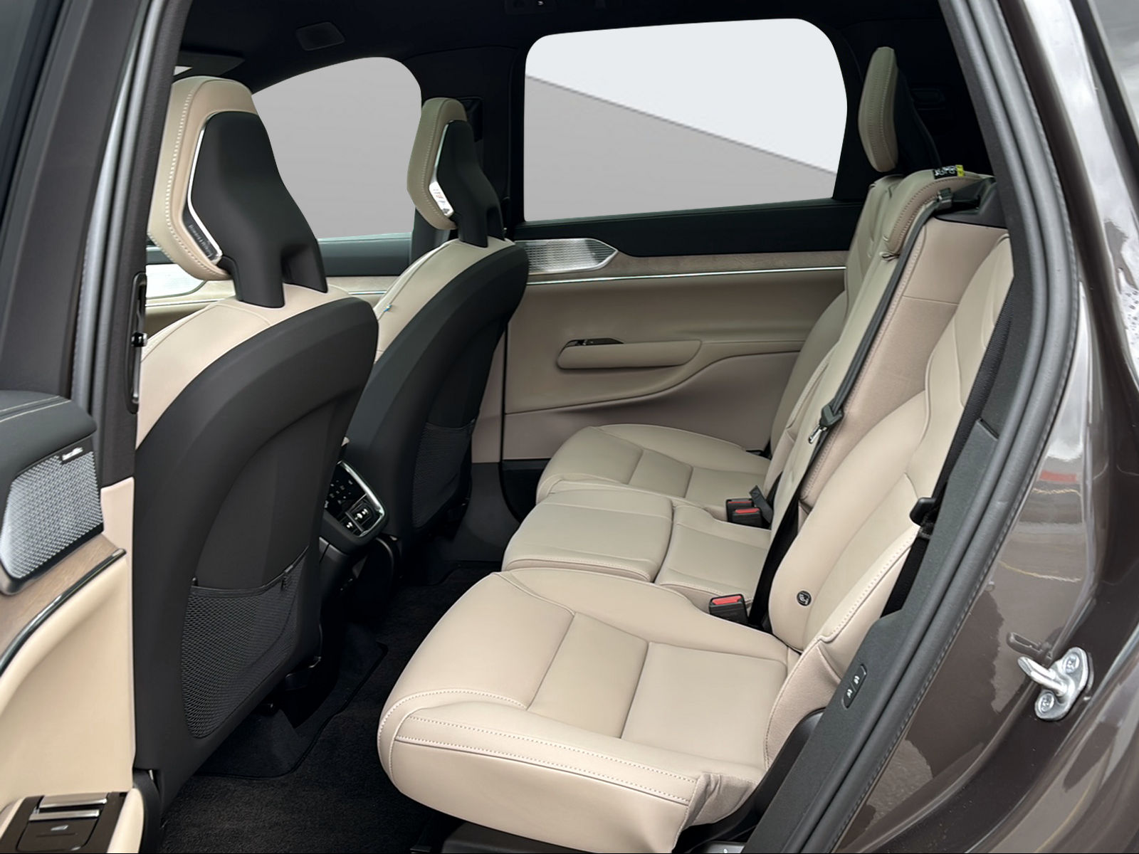 VOLVO EX90 Twin Performance 106 kWh Ultra AWD-image-12