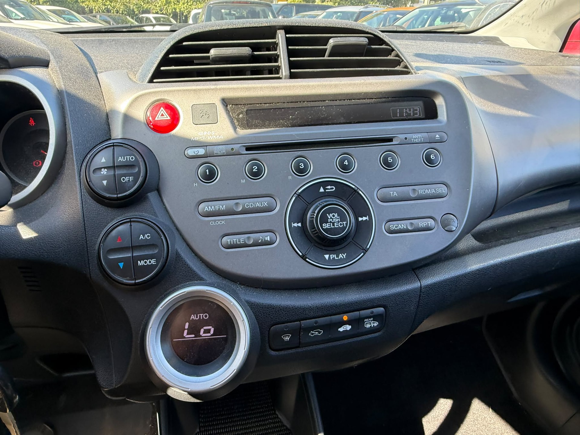 HONDA Jazz 1.4i Comfort-image-11