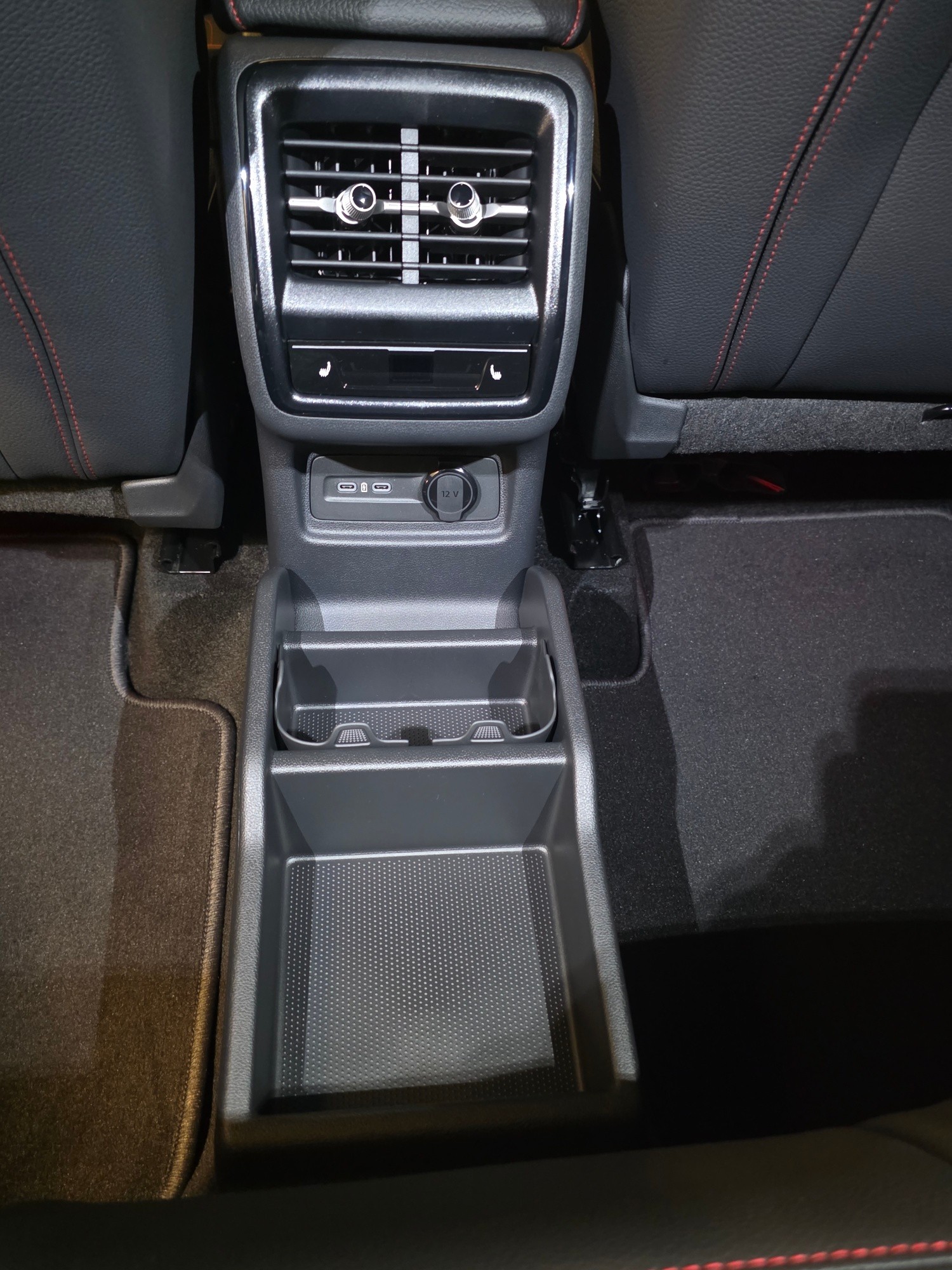 SKODA Kodiaq 2.0 TSI RS 4x4-image-9