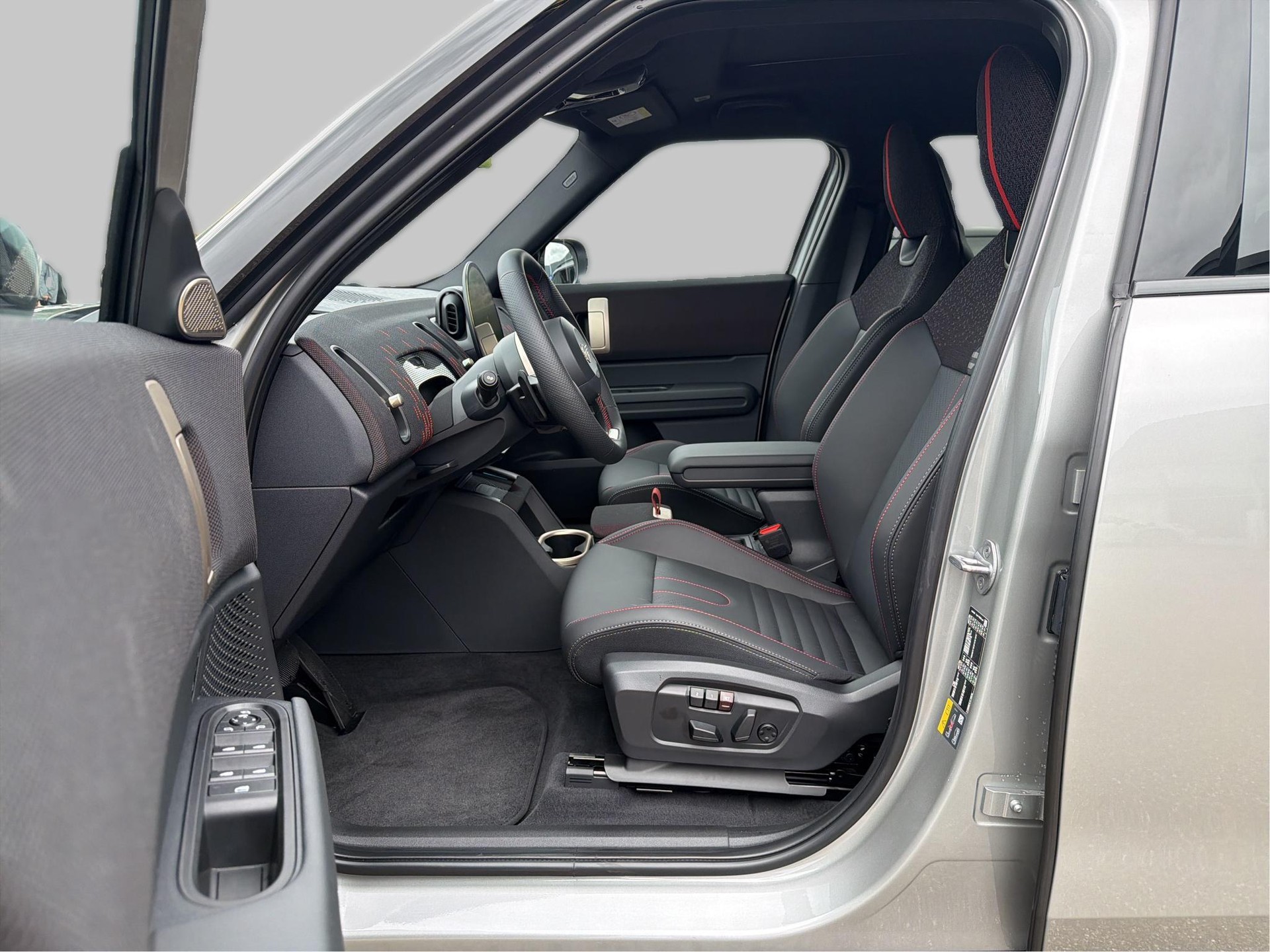 MINI Countryman SE ALL4-image-13