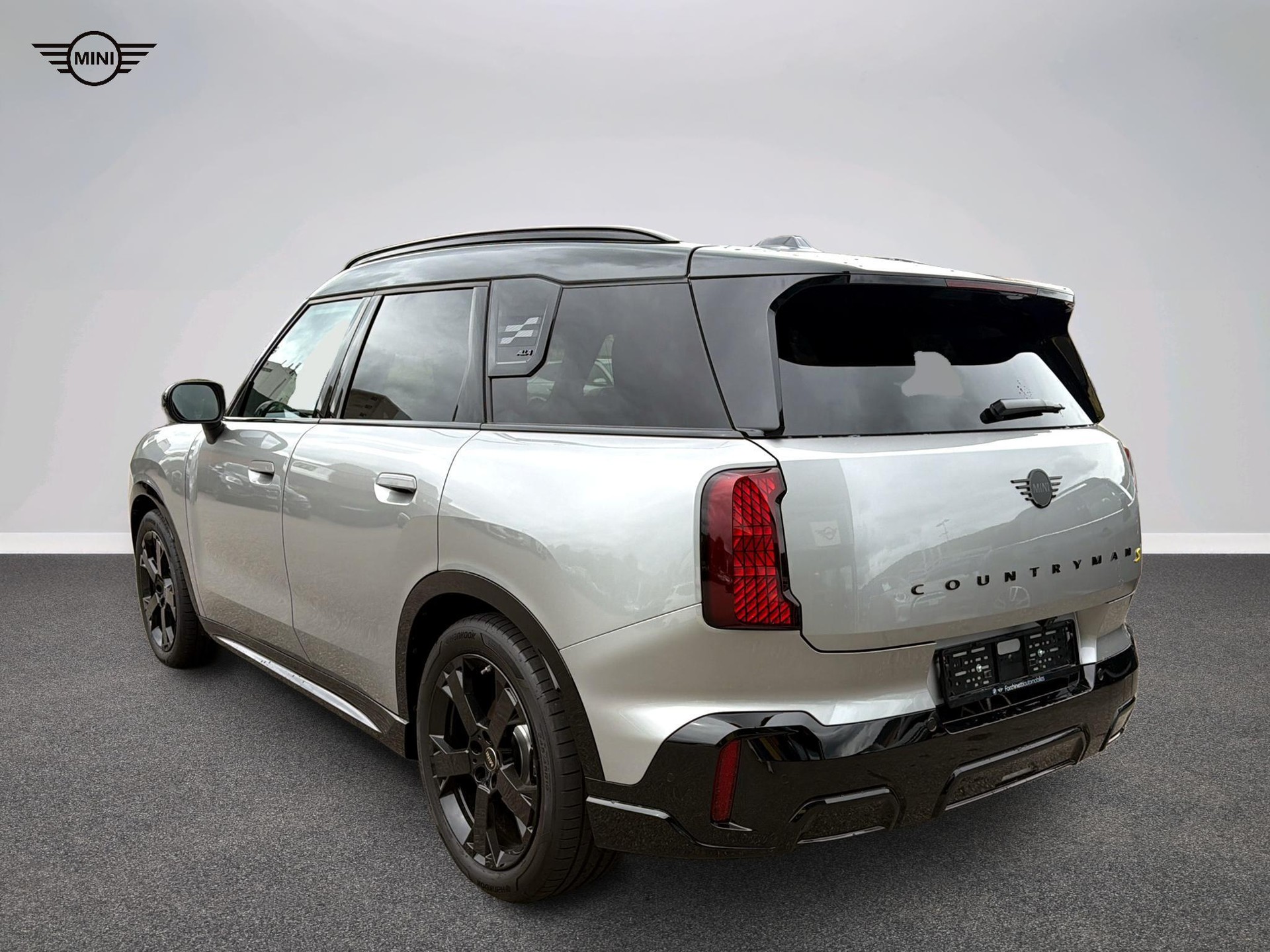 MINI Countryman SE ALL4-image-4