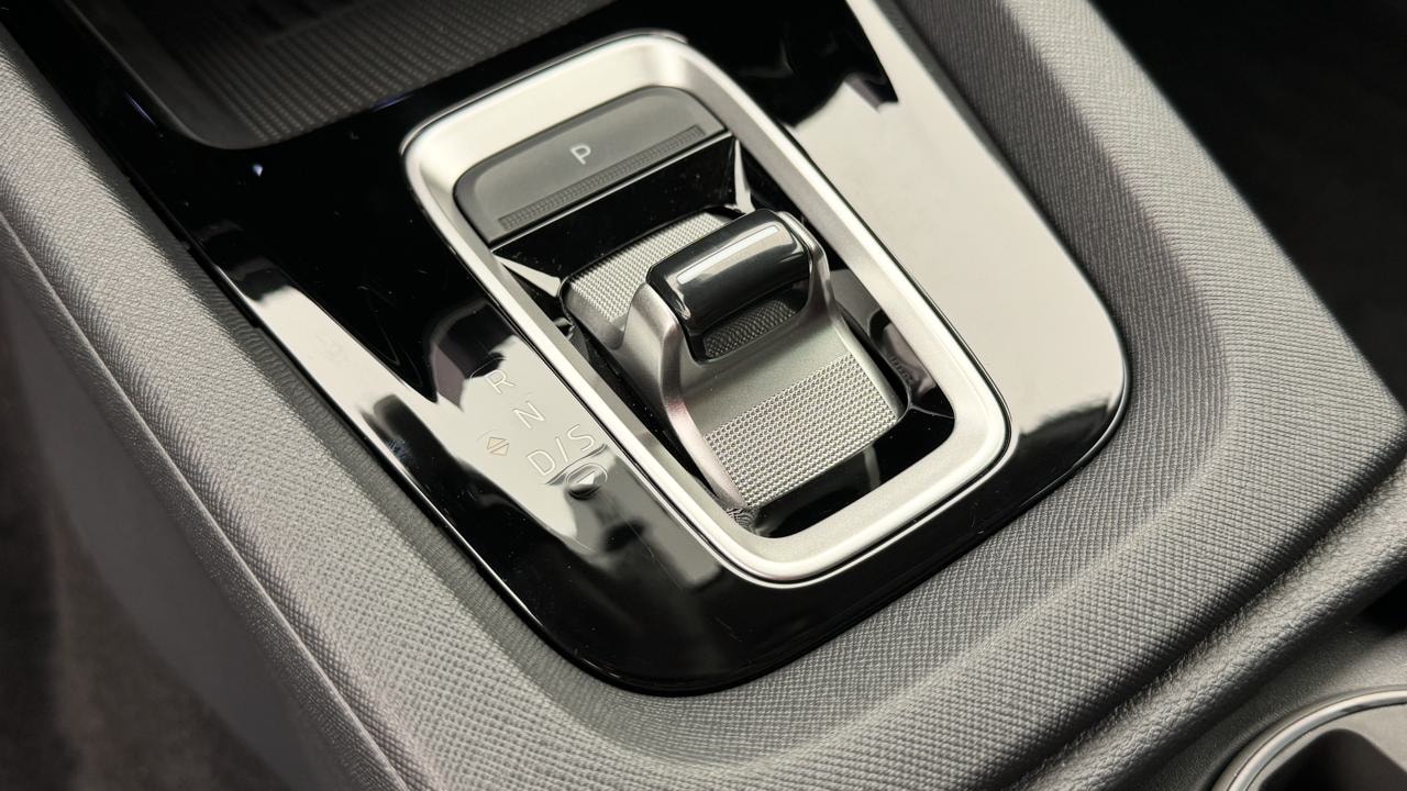 SKODA Octavia Combi 2.0 TDI DSG Selection-image-10