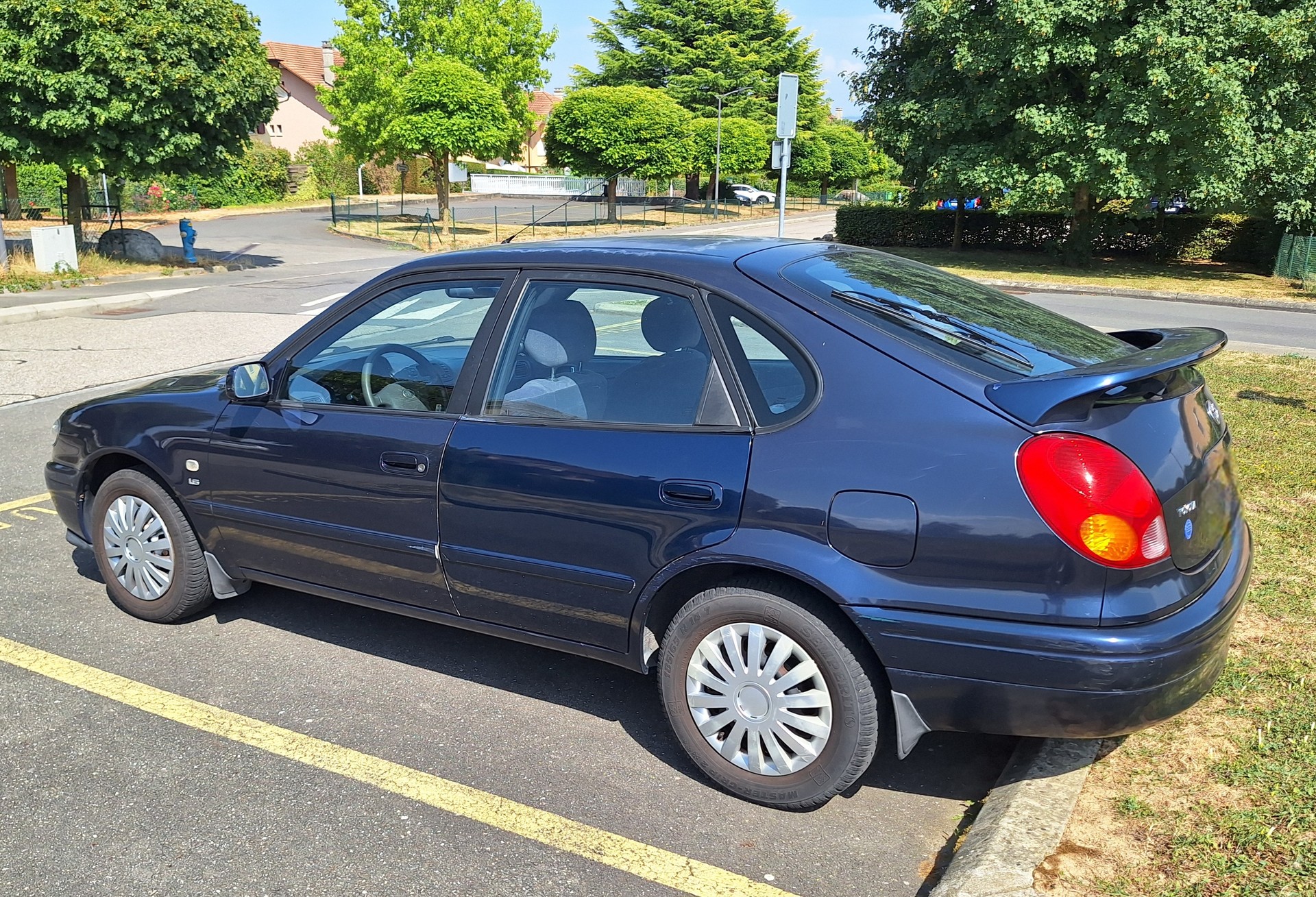 TOYOTA 1.6 Linea Sol plus-image-1