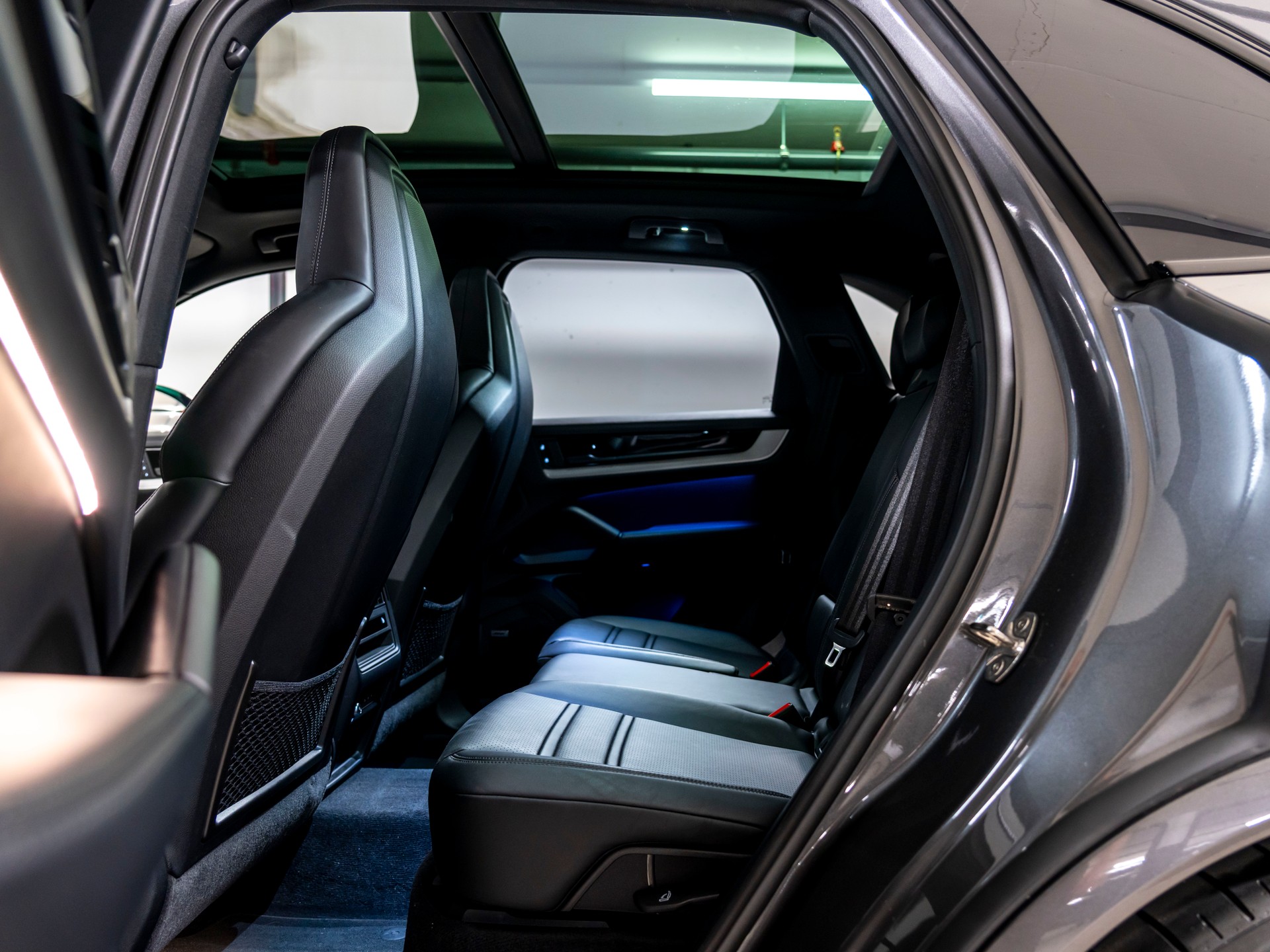 PORSCHE Cayenne E-Hybrid Tiptronic-image-21