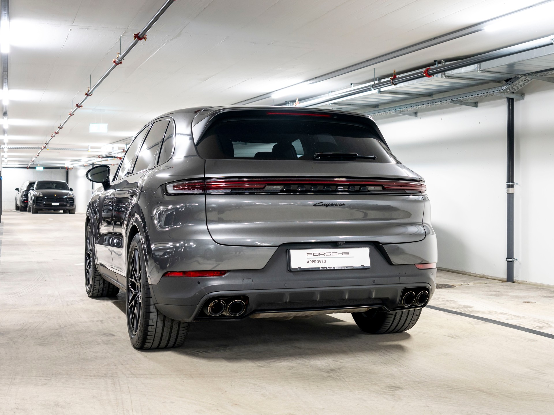 PORSCHE Cayenne E-Hybrid Tiptronic-image-2