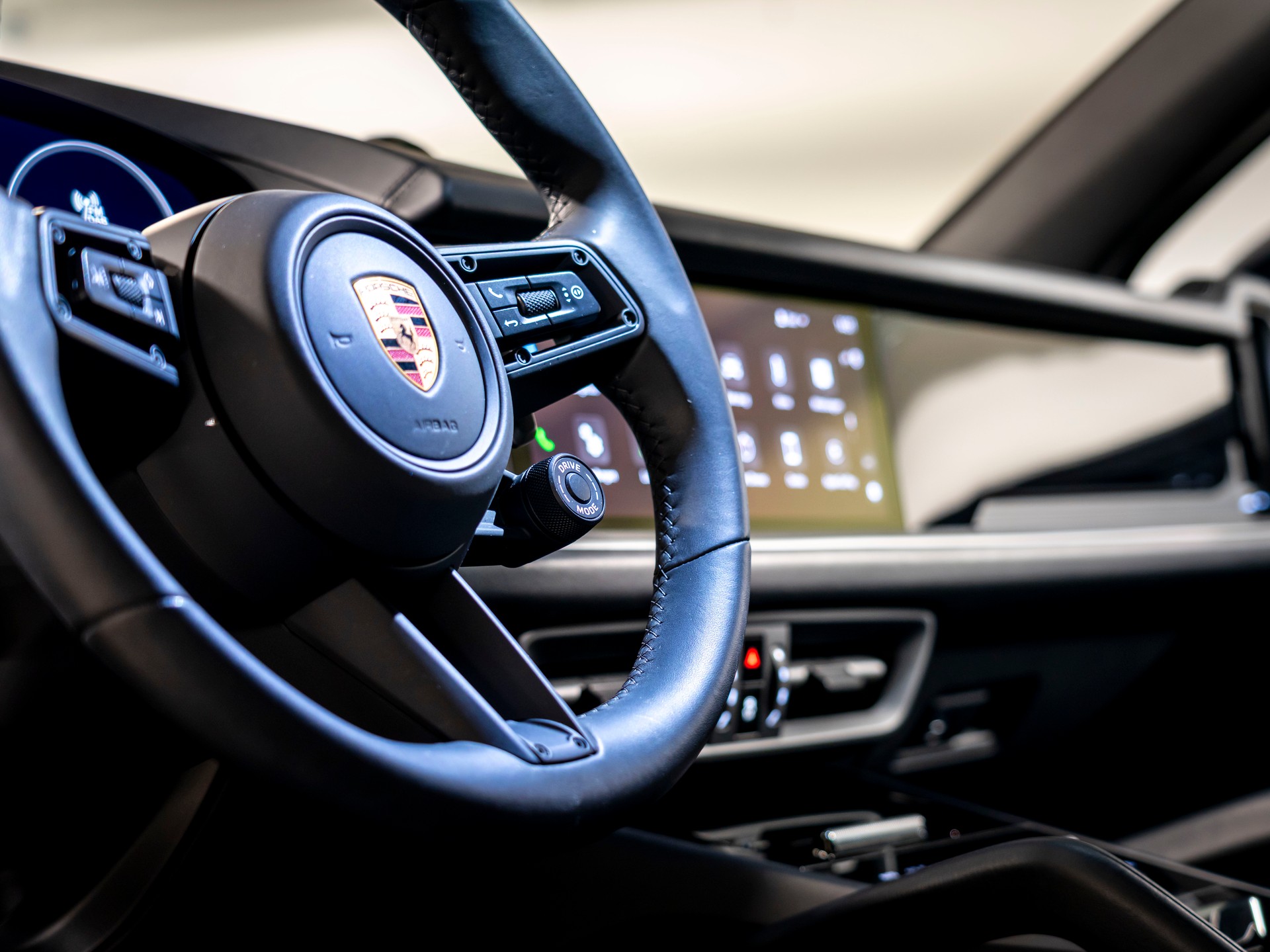 PORSCHE Cayenne E-Hybrid Tiptronic-image-15