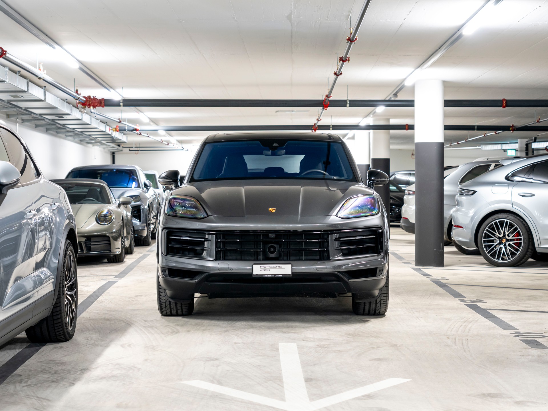 PORSCHE Cayenne E-Hybrid Tiptronic-image-3