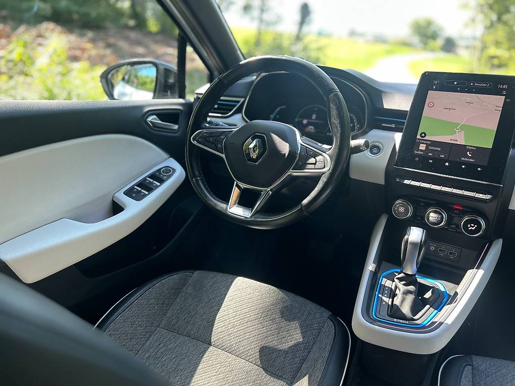 RENAULT CLIO-image-2