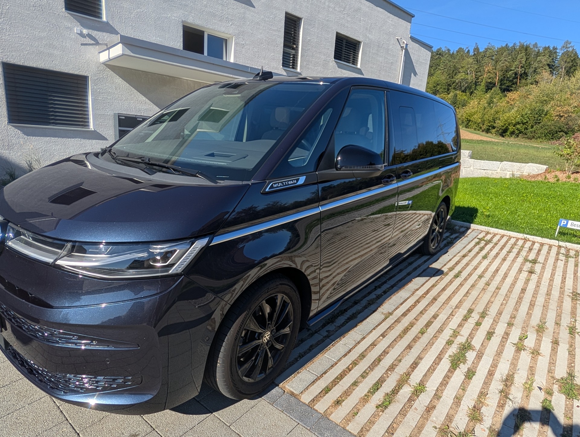 VW 2.0 TDI Style DSG Lang-image-0