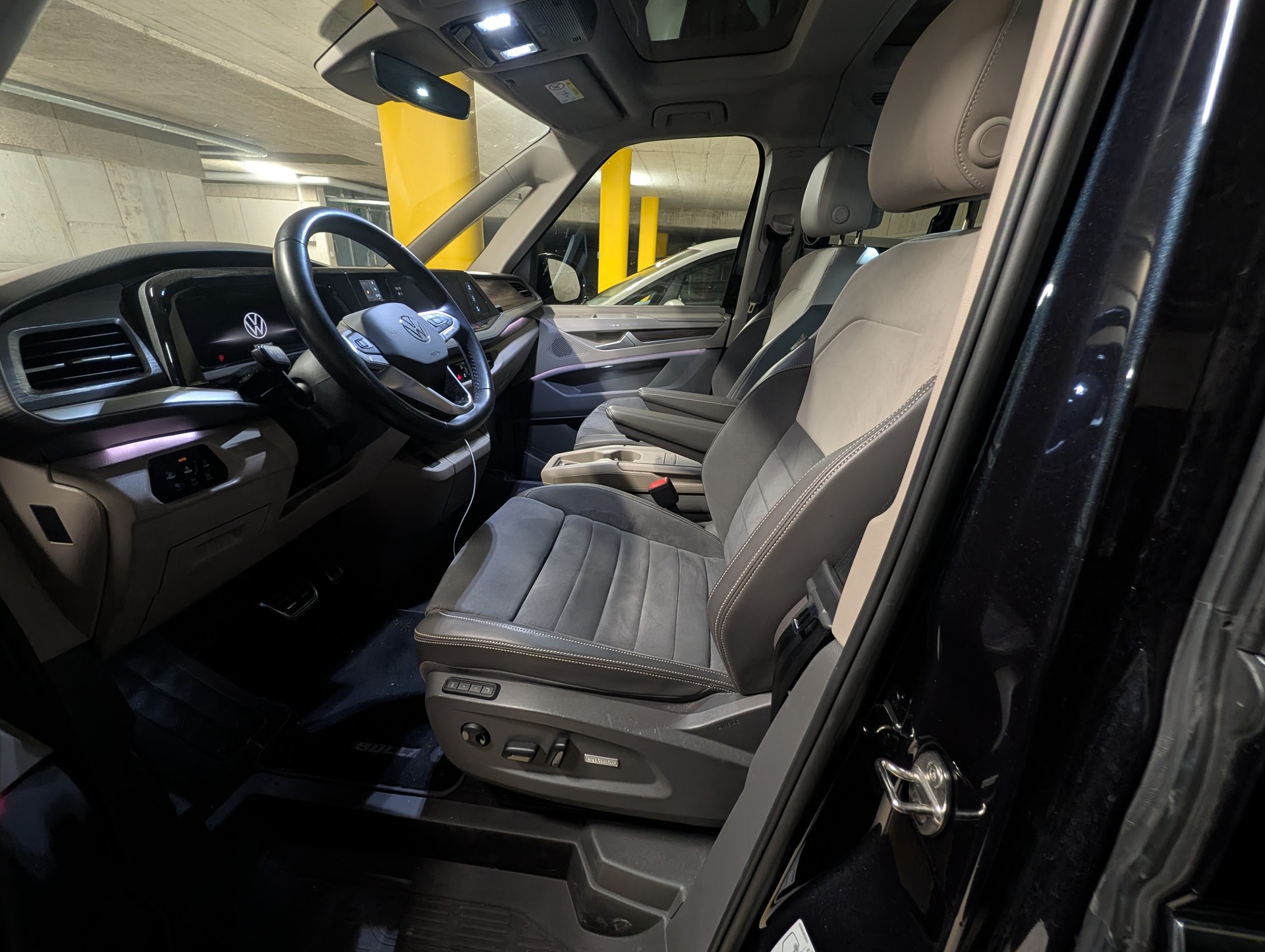 VW 2.0 TDI Style DSG Lang-image-9