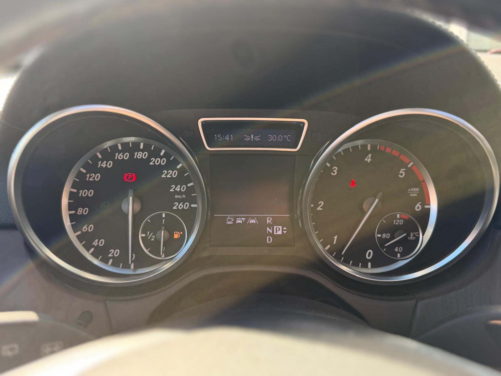 MERCEDES-BENZ ML 350 BlueTec 4Matic 7G-Tronic-image-8