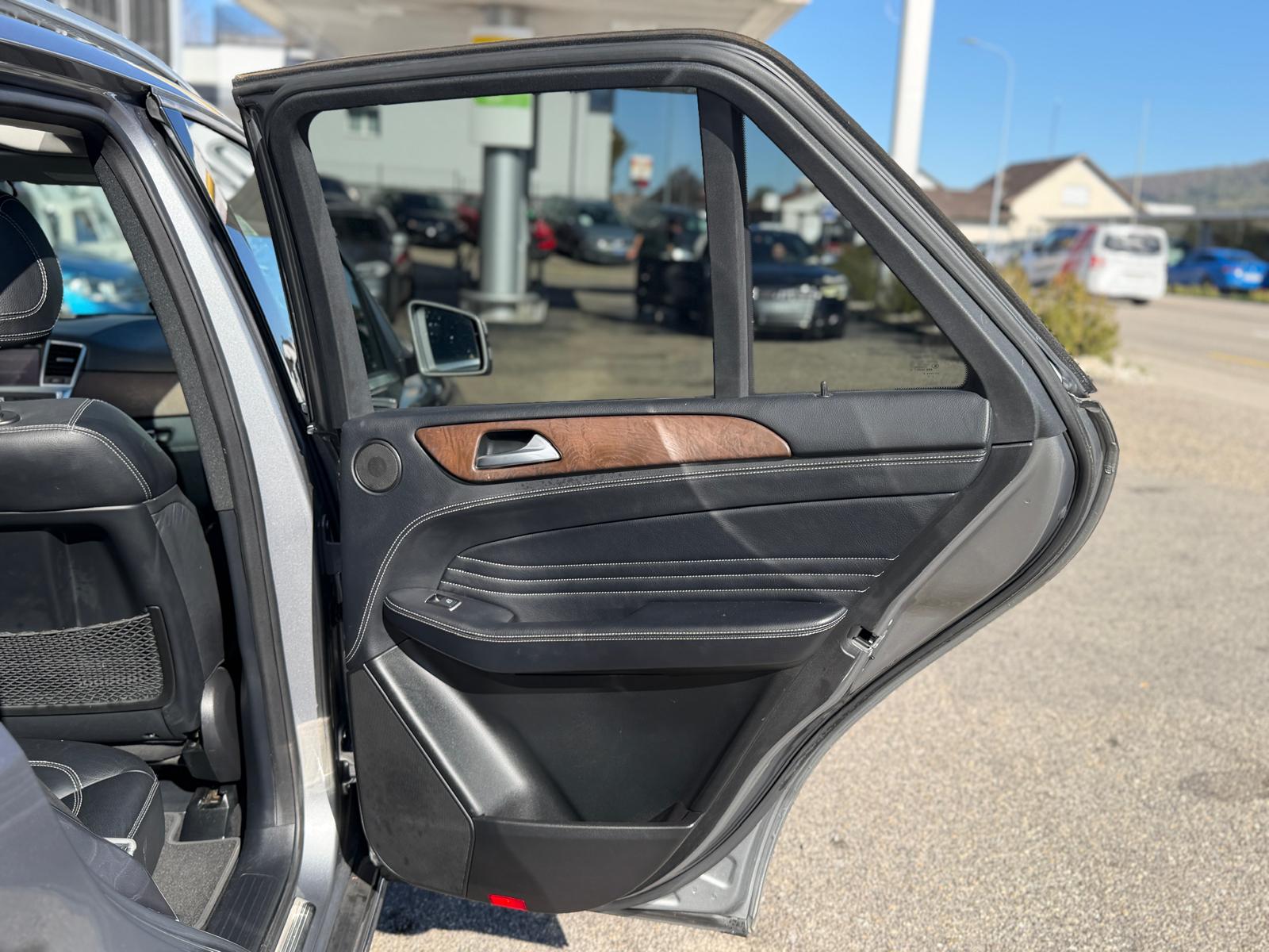 MERCEDES-BENZ ML 350 BlueTec 4Matic 7G-Tronic-image-13