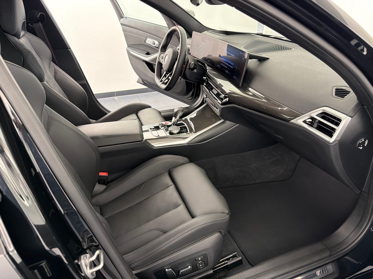 BMW M3 Competition M xDrive-image-7