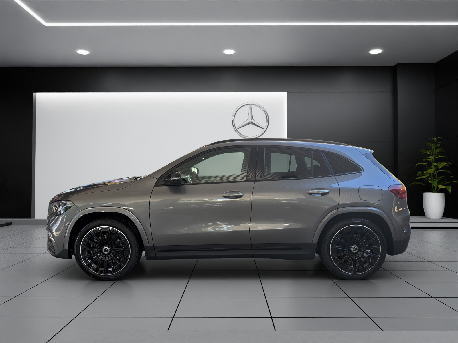 MERCEDES-BENZ GLA 200 Night Star 7G-DCT-image-2