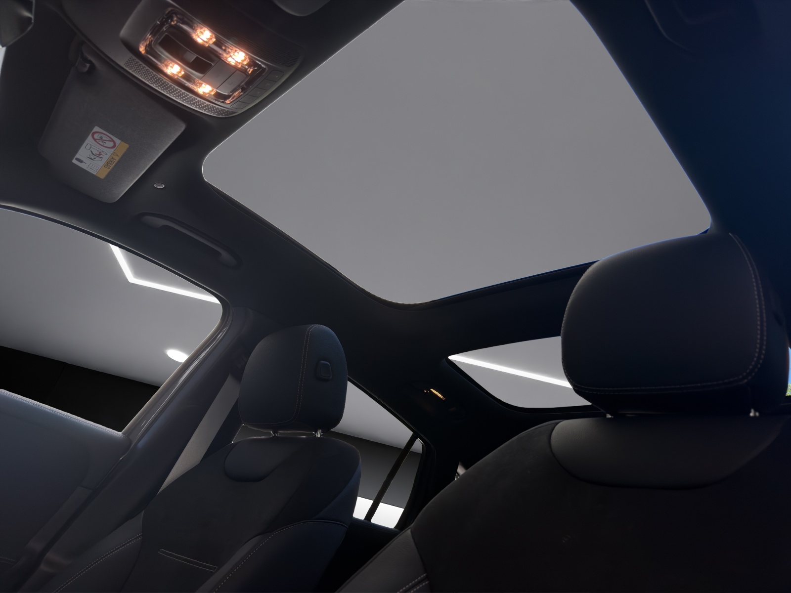 MERCEDES-BENZ GLA 200 Night Star 7G-DCT-image-9