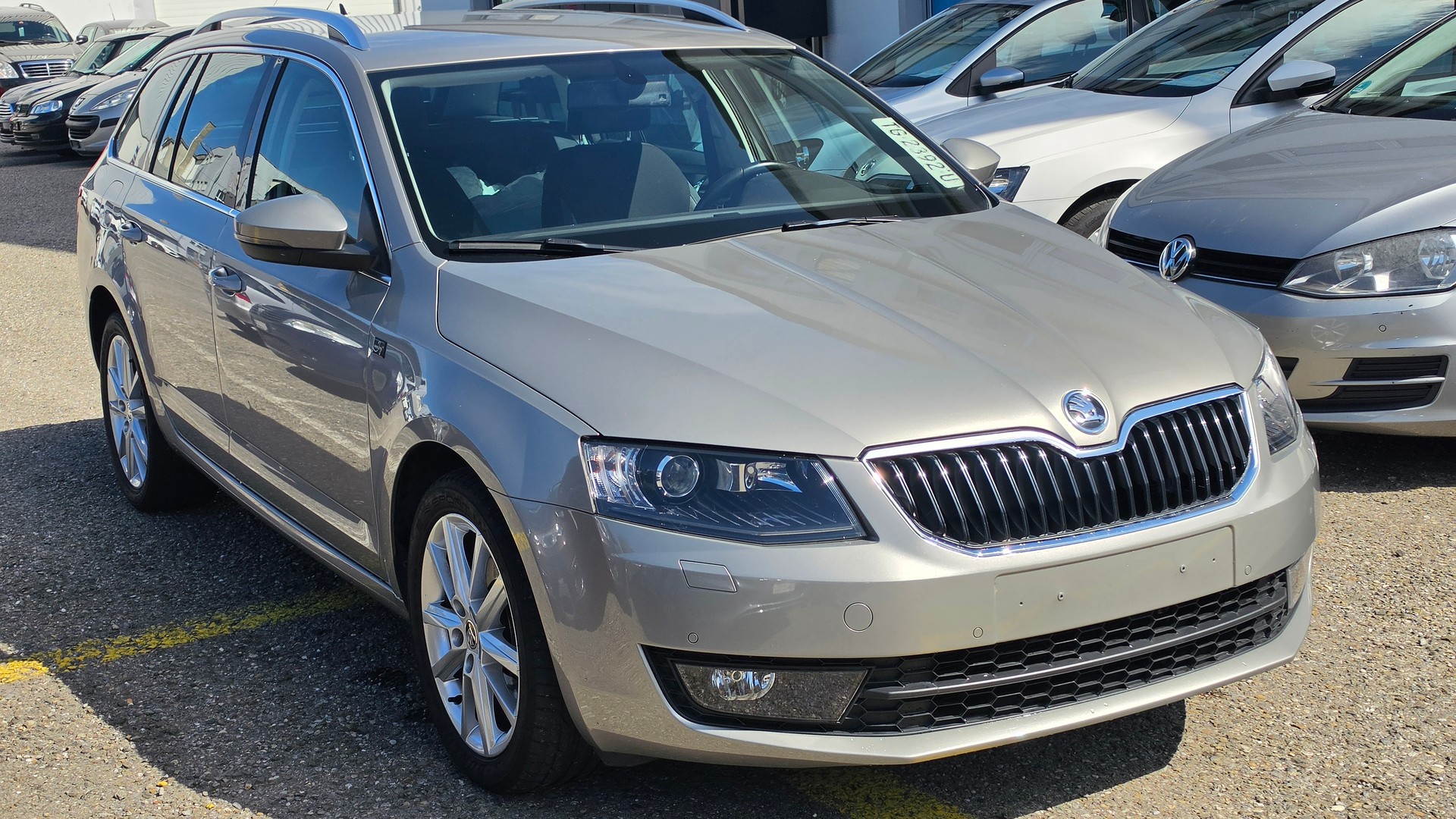 SKODA Octavia Combi 1.8 TSI Swiss Joy 4x4 DSG-image-1