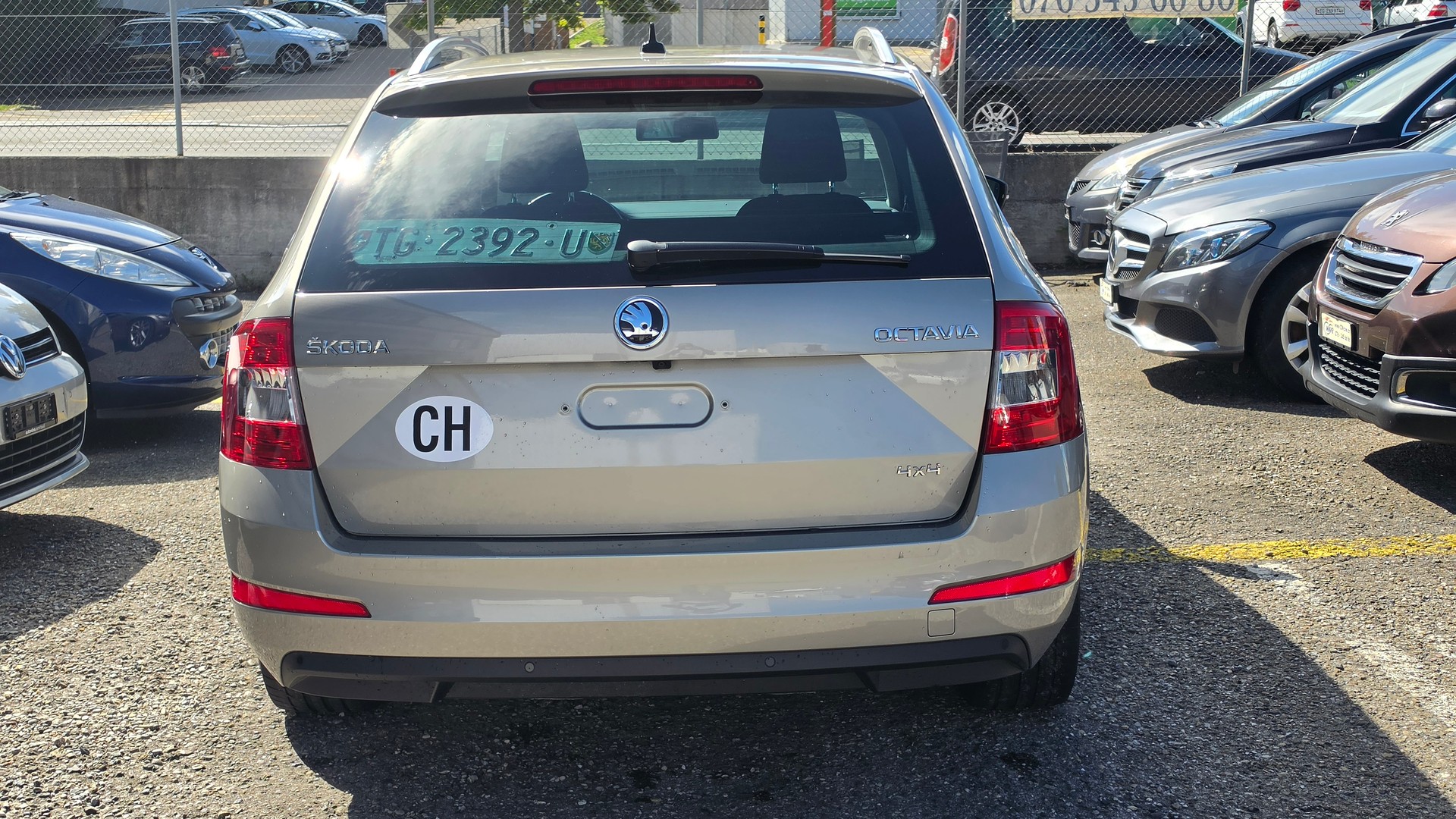 SKODA Octavia Combi 1.8 TSI Swiss Joy 4x4 DSG-image-12