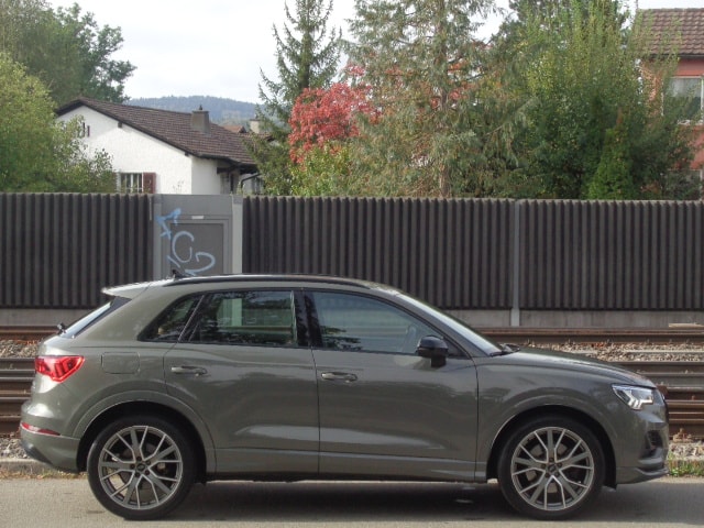 AUDI Q3 45 TFSI quattro S-tronic-image-13