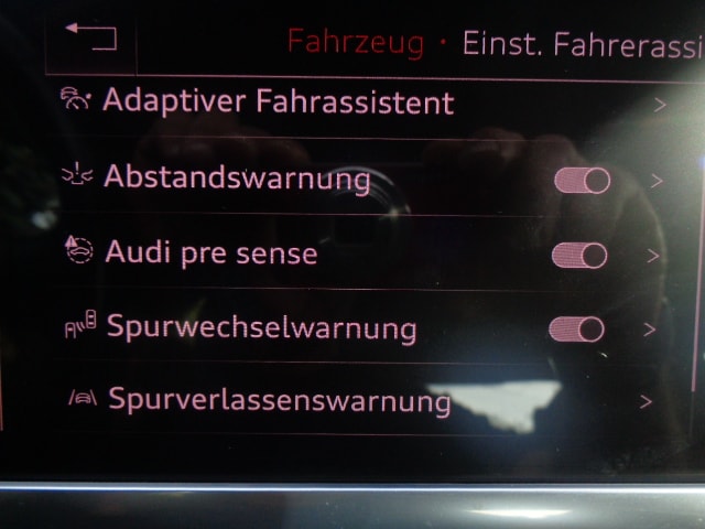 AUDI Q3 45 TFSI quattro S-tronic-image-11