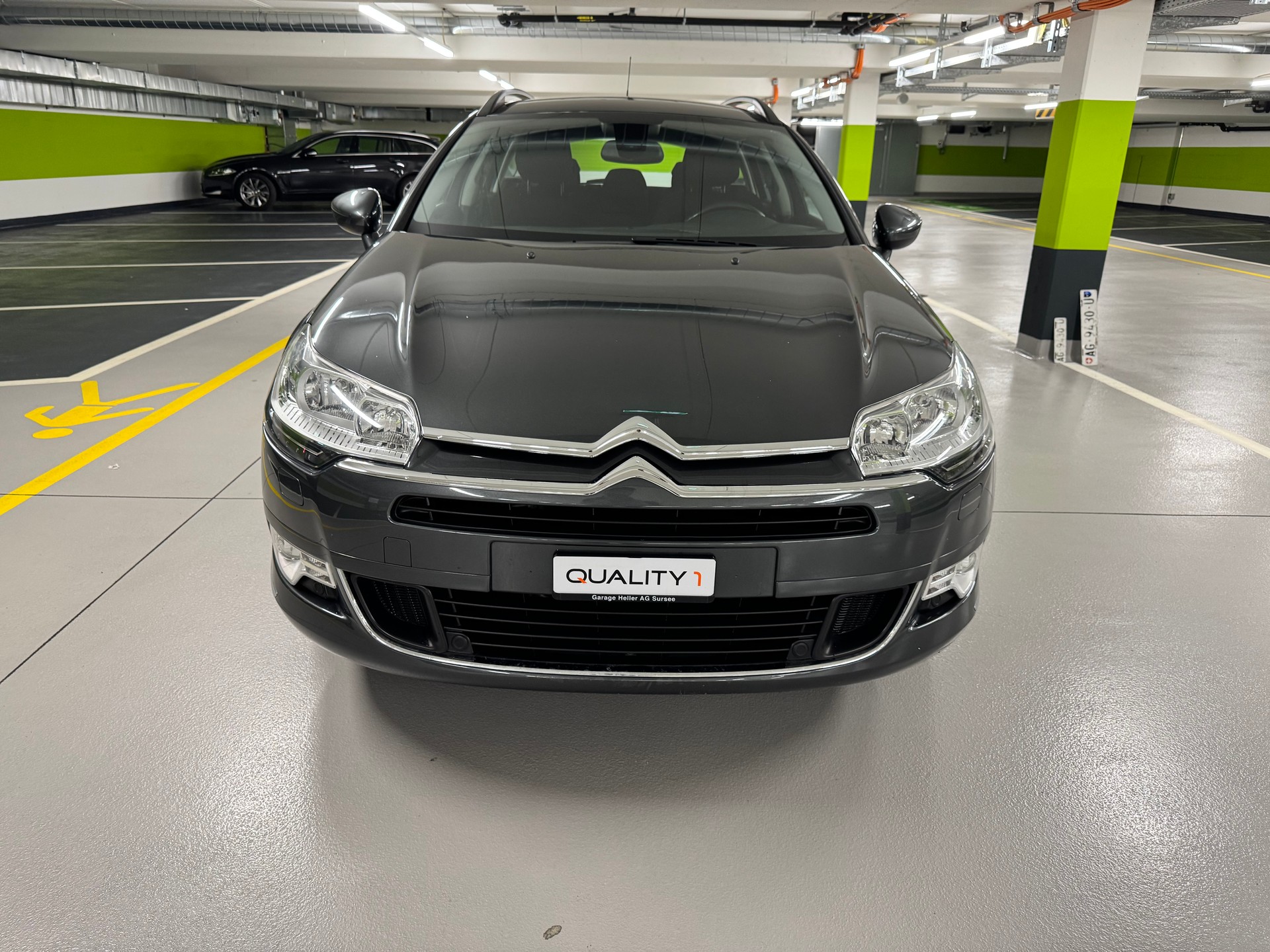 CITROEN C5 Tourer 1.6 Turbo Exclusive Automatic-image-1