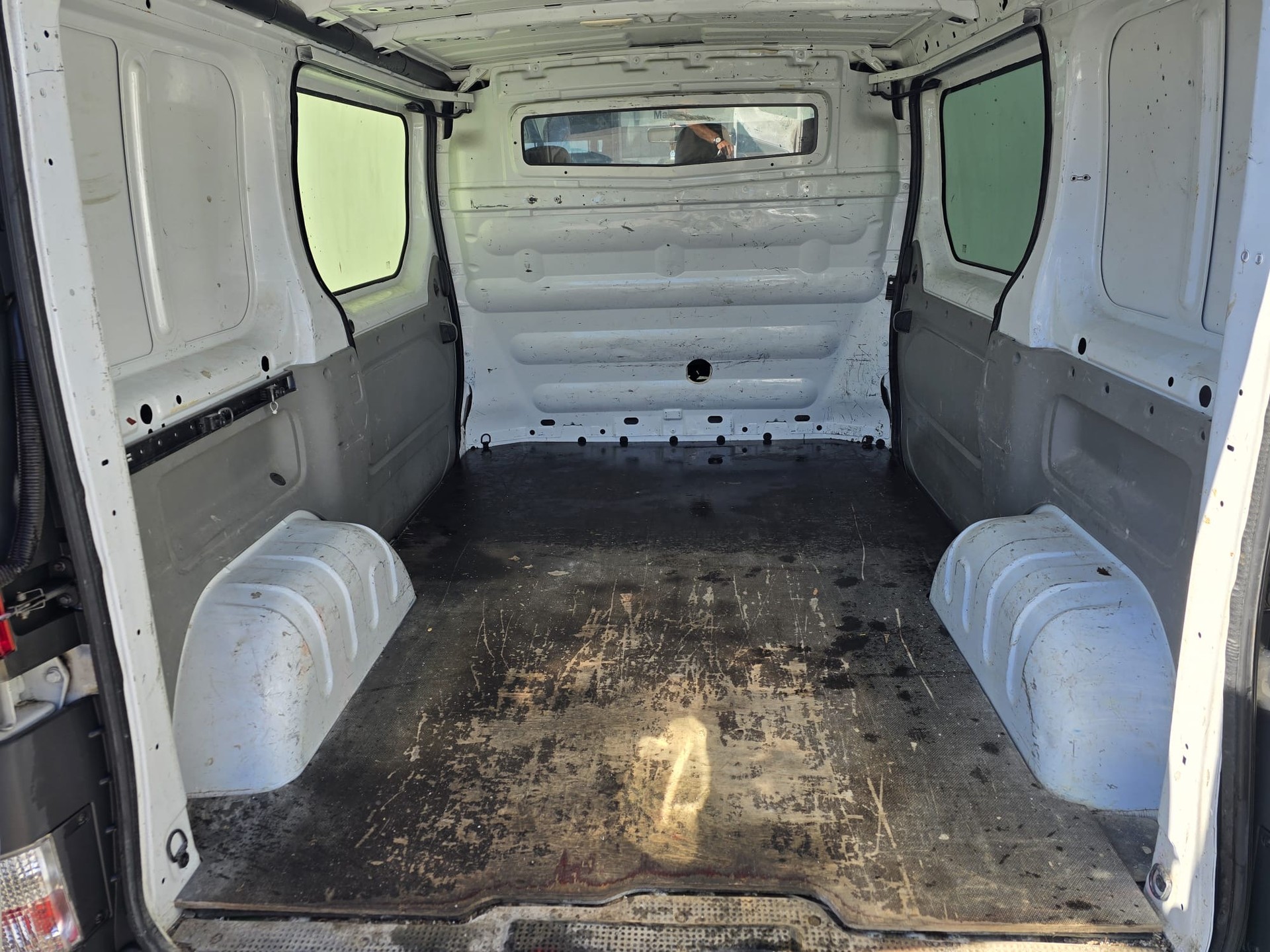 OPEL Vivaro 2.0 CDTI 2.7t L1H1-image-7