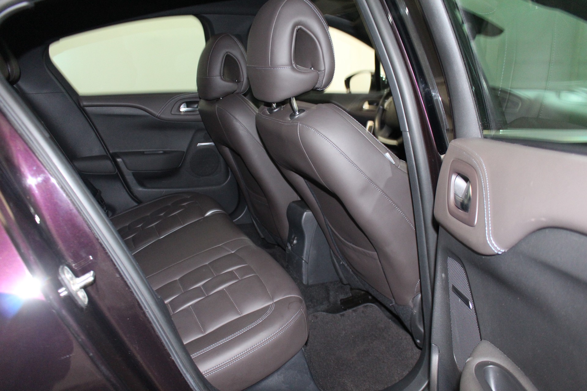 DS AUTOMOBILES DS4 2.0 BlueHDi 180 Sport Chic-image-9