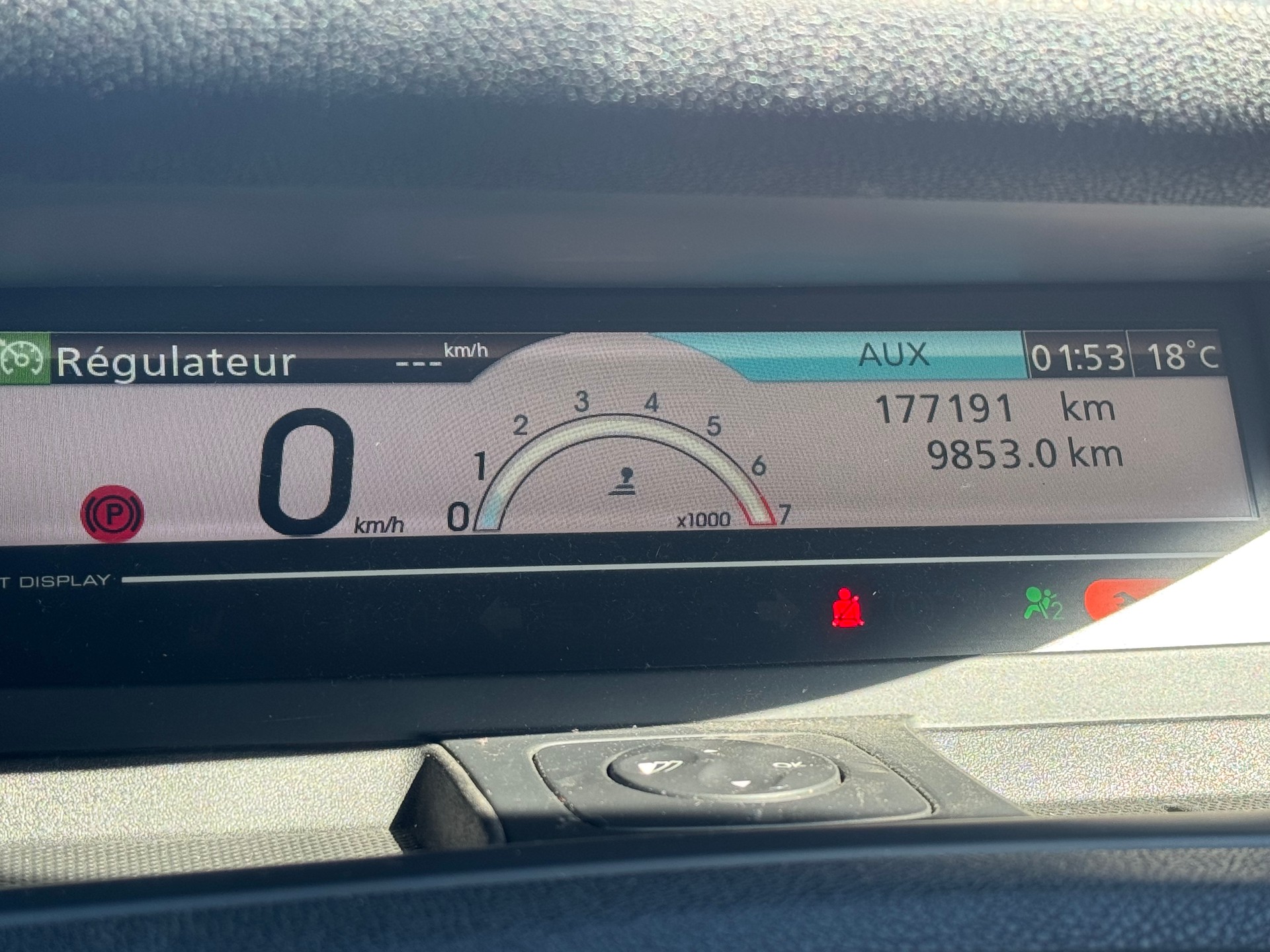 RENAULT Scénic 1.4 16V Turbo Privilège-image-10