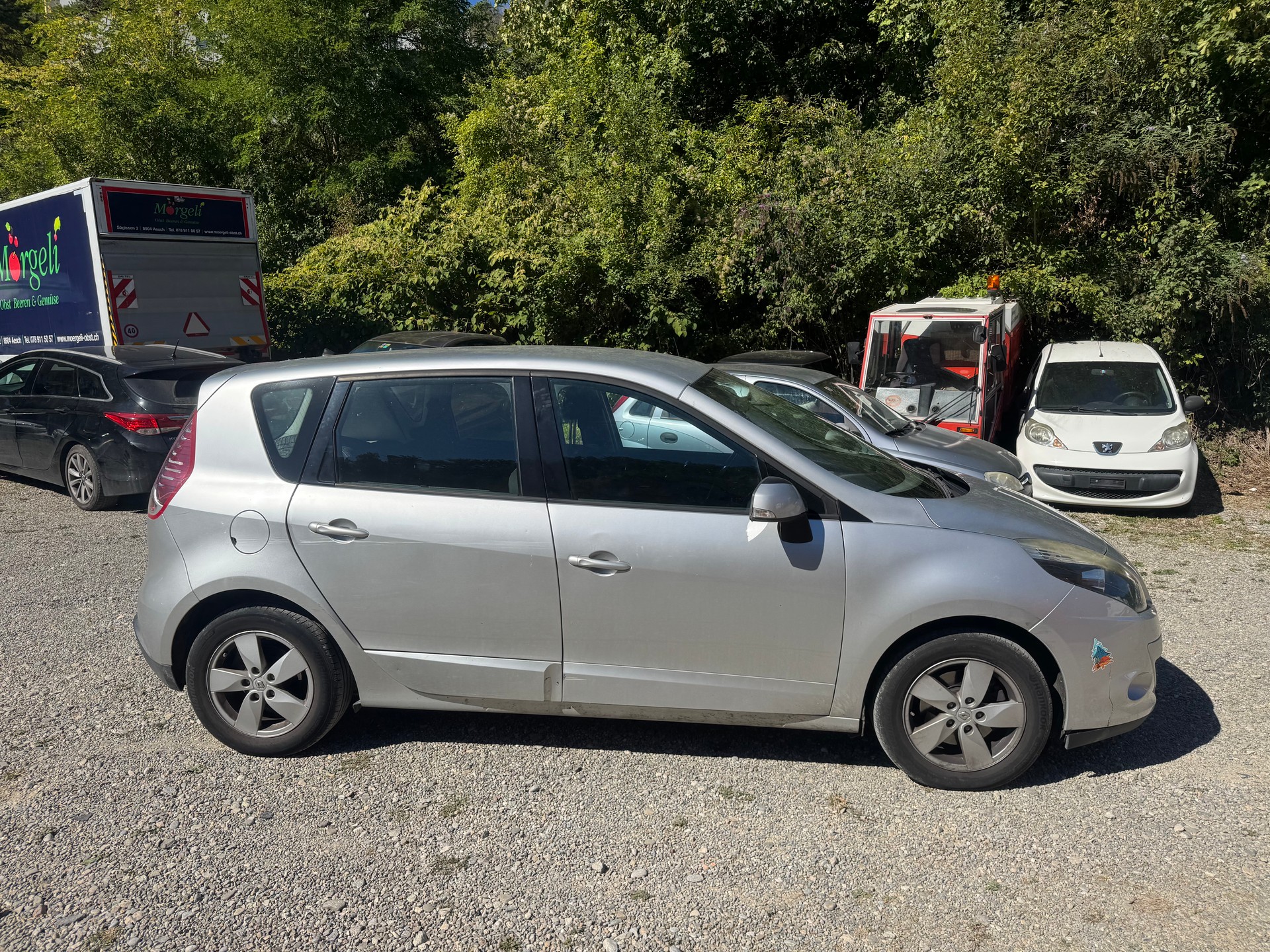 RENAULT Scénic 1.4 16V Turbo Privilège-image-3